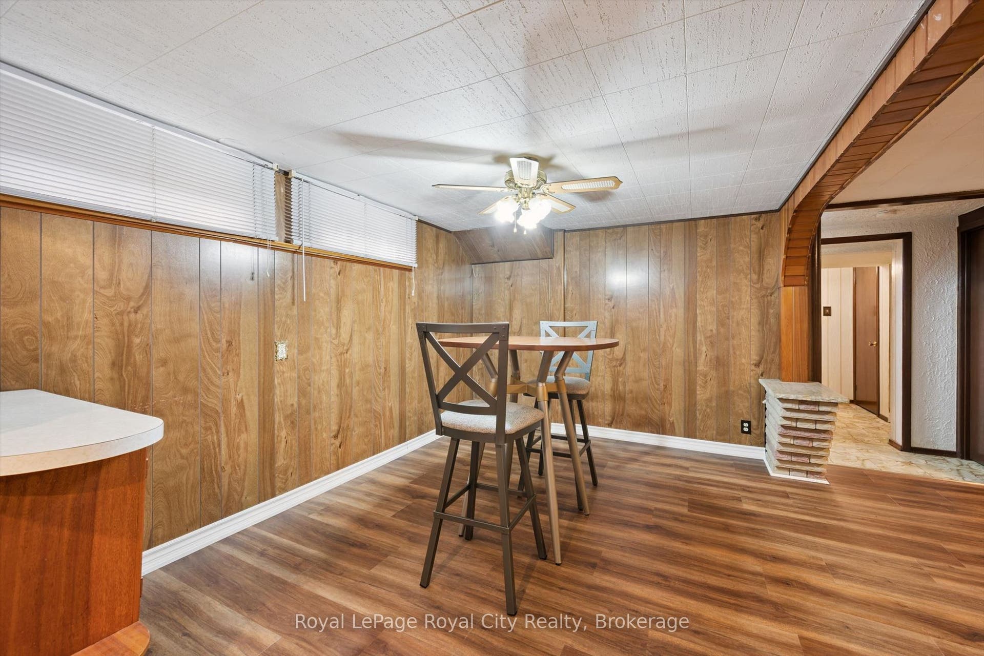 27 Palermo Crescent, Guelph, Wellington ON N1E 2J8 27 Palermo Crescent, Guelph, Wellington ON N1E 2J8