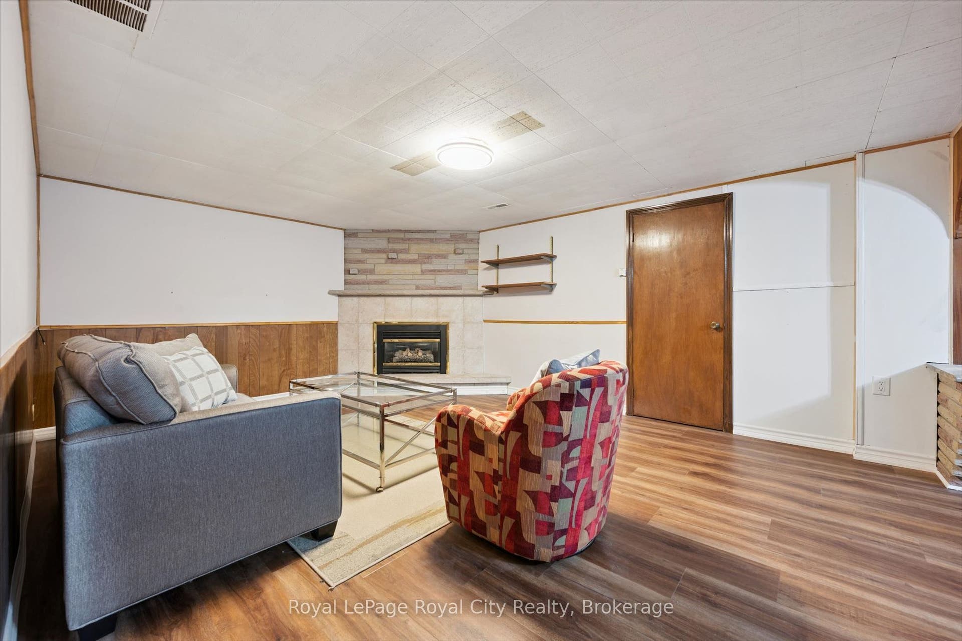 27 Palermo Crescent, Guelph, Wellington ON N1E 2J8 27 Palermo Crescent, Guelph, Wellington ON N1E 2J8