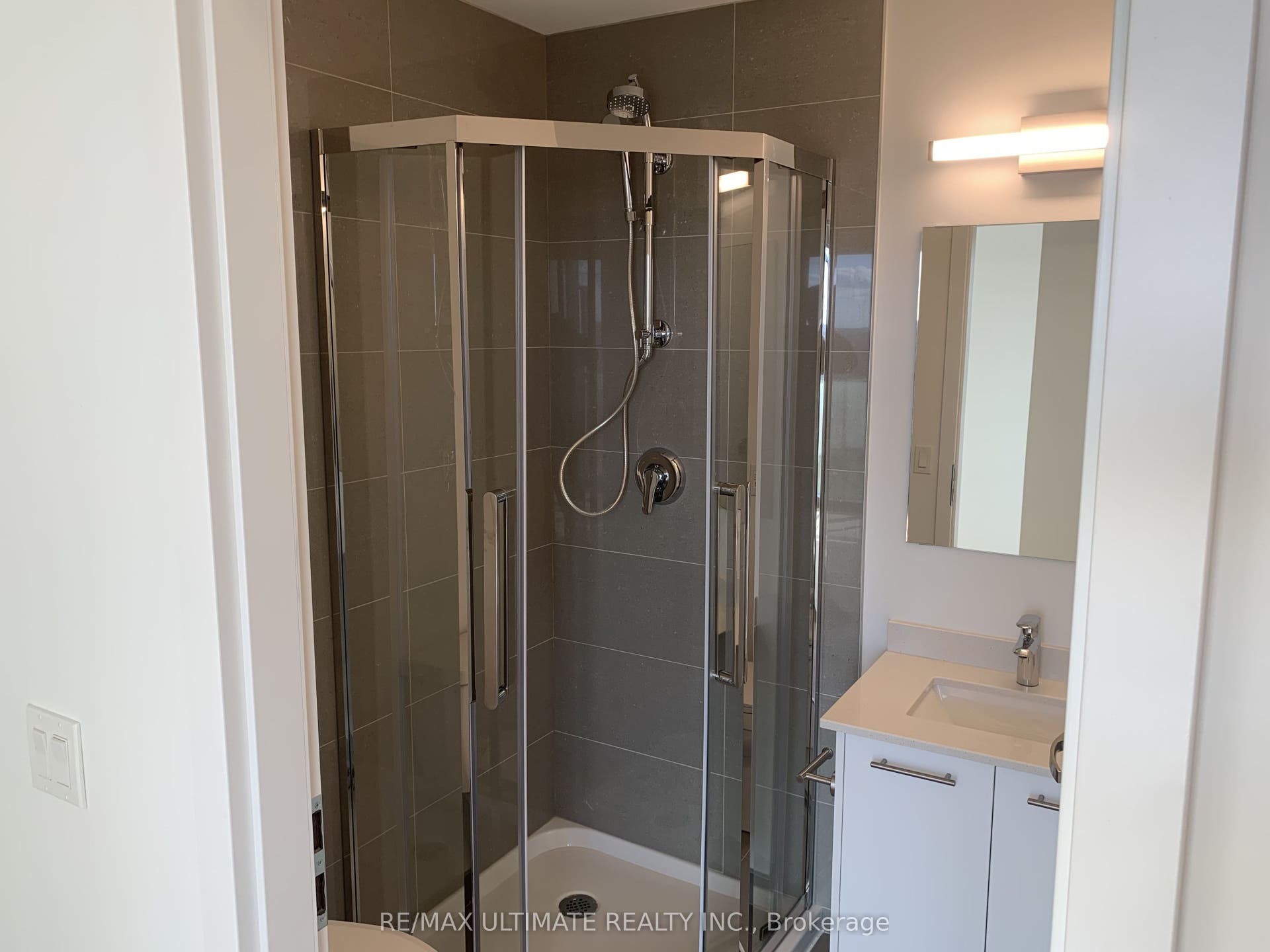 30 Francis Street S, #2901, Kitchener, Waterloo ON N2G 1H7