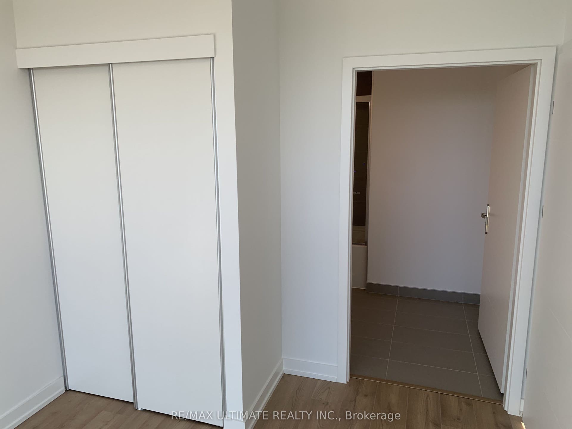 30 Francis Street S, #2901, Kitchener, Waterloo ON N2G 1H7