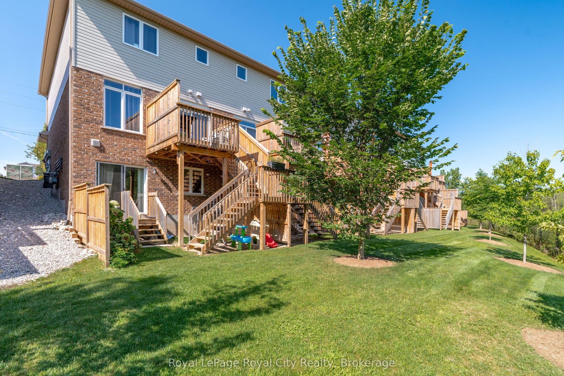 269 Watson Parkway N, #7, Guelph, Wellington ON N1E 0R3 269 Watson Parkway N, #7, Guelph, Wellington ON N1E 0R3