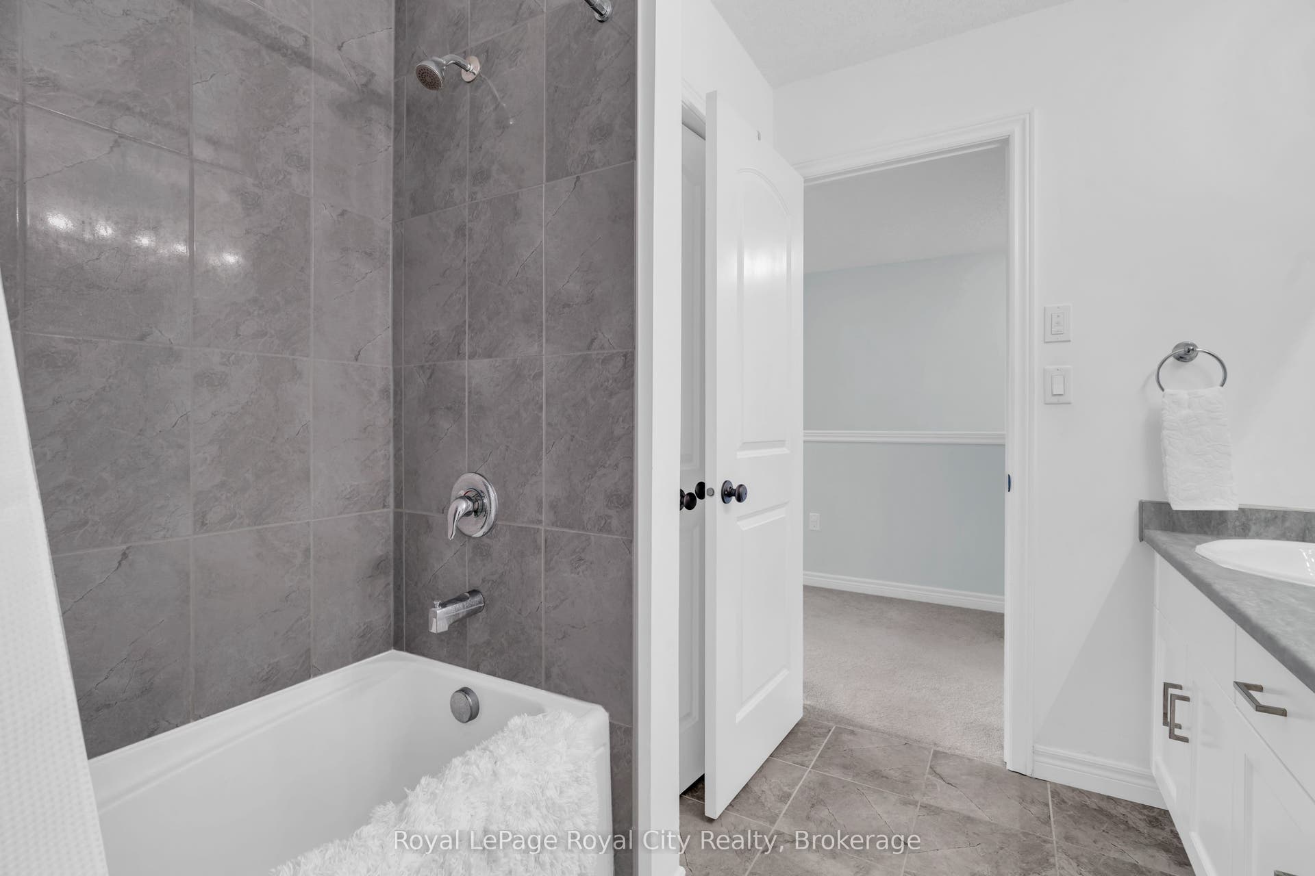 269 Watson Parkway N, #7, Guelph, Wellington ON N1E 0R3 269 Watson Parkway N, #7, Guelph, Wellington ON N1E 0R3