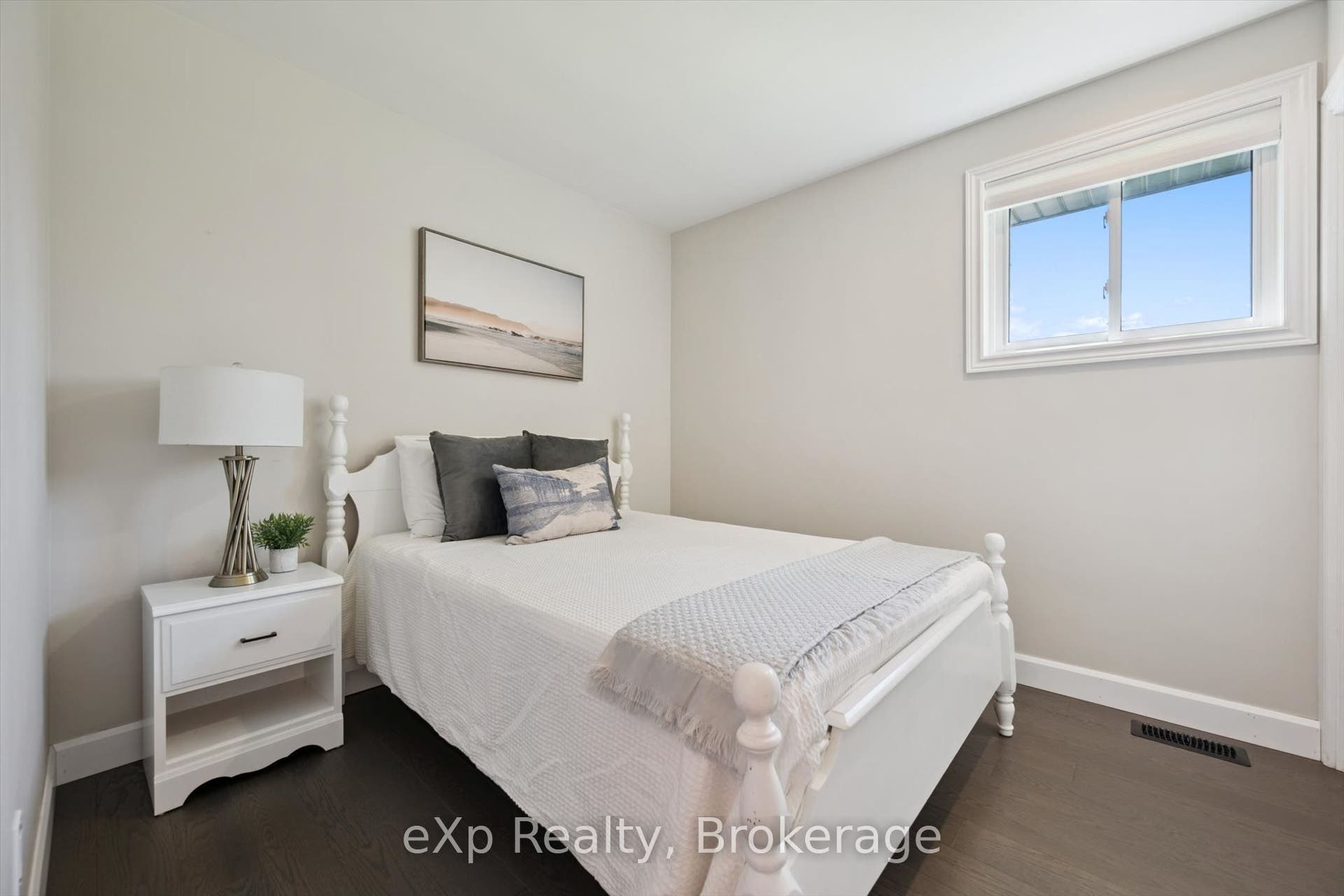 266 Colborne Street, Centre Wellington, Wellington ON N0B 1S0 266 Colborne Street, Centre Wellington, Wellington ON N0B 1S0