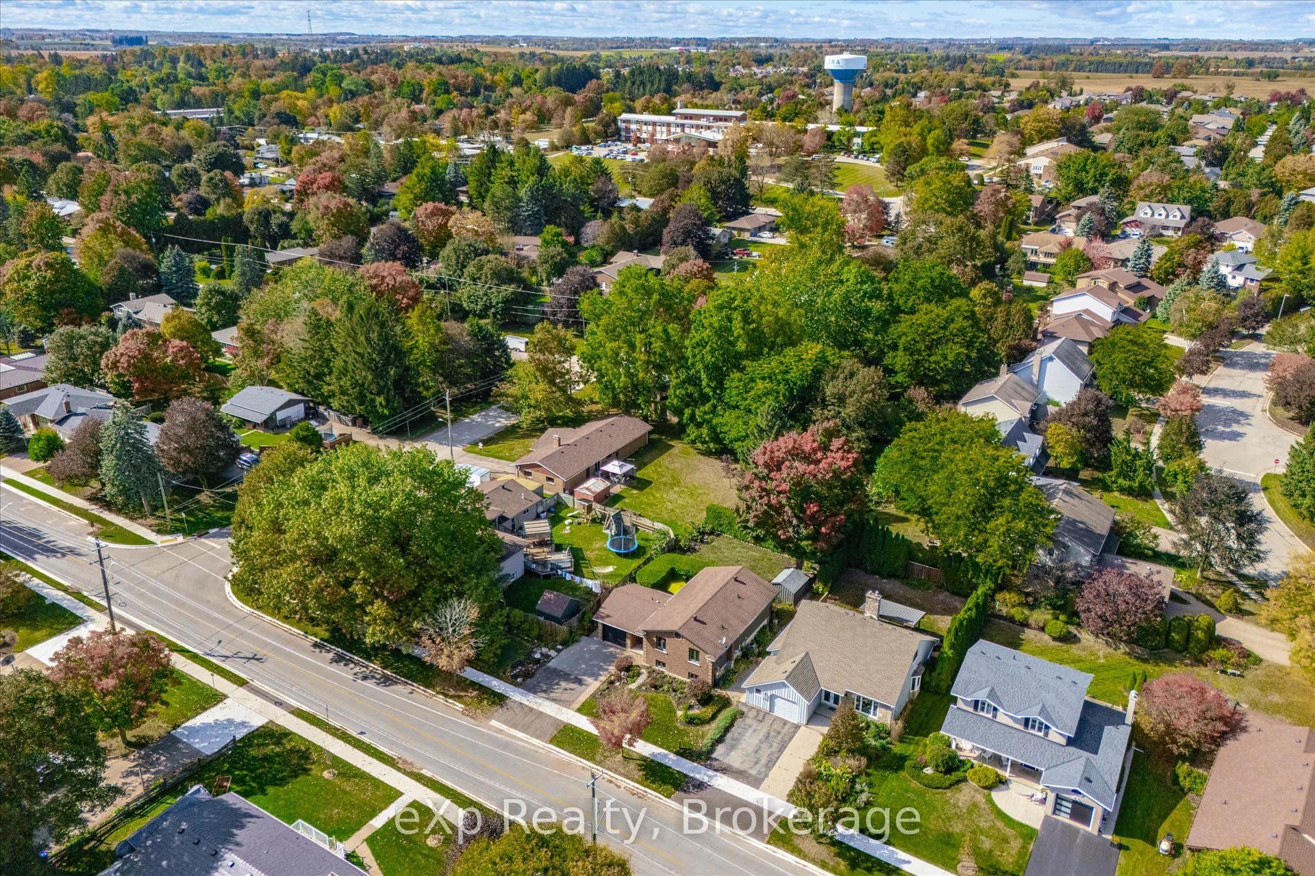 266 Colborne Street, Centre Wellington, Wellington ON N0B 1S0 266 Colborne Street, Centre Wellington, Wellington ON N0B 1S0