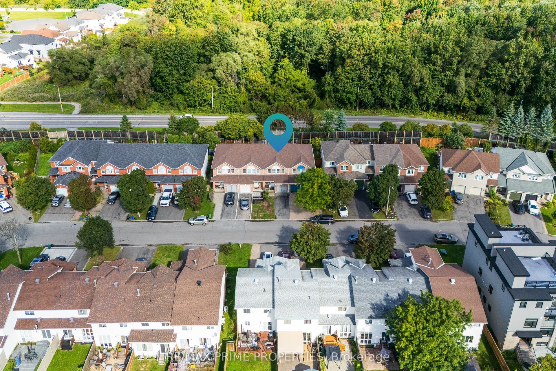 33 Inverkip Avenue, Hunt Club - South Keys And Area, Ottawa ON K1T 4B7