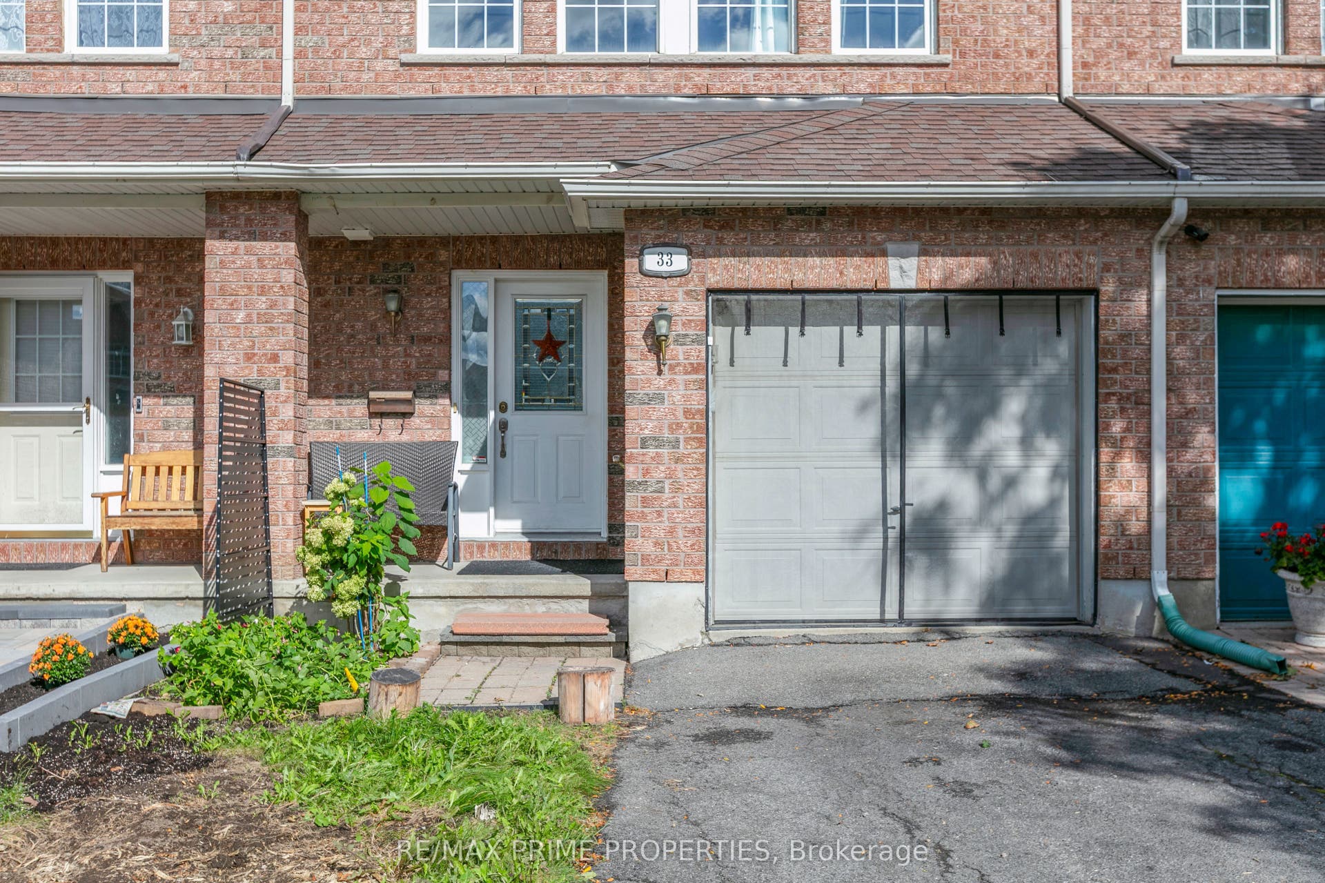 33 Inverkip Avenue, Hunt Club - South Keys And Area, Ottawa ON K1T 4B7