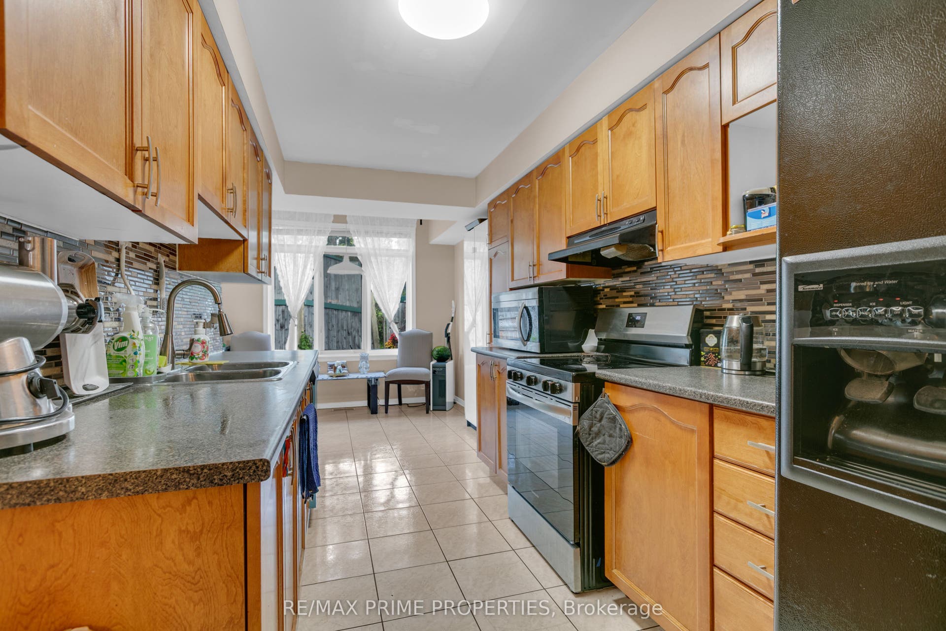 33 Inverkip Avenue, Hunt Club - South Keys And Area, Ottawa ON K1T 4B7
