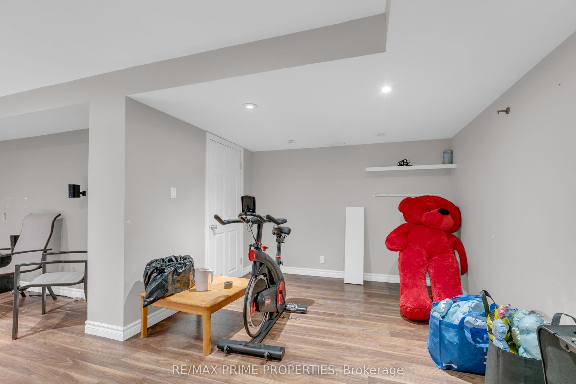 33 Inverkip Avenue, Hunt Club - South Keys And Area, Ottawa ON K1T 4B7