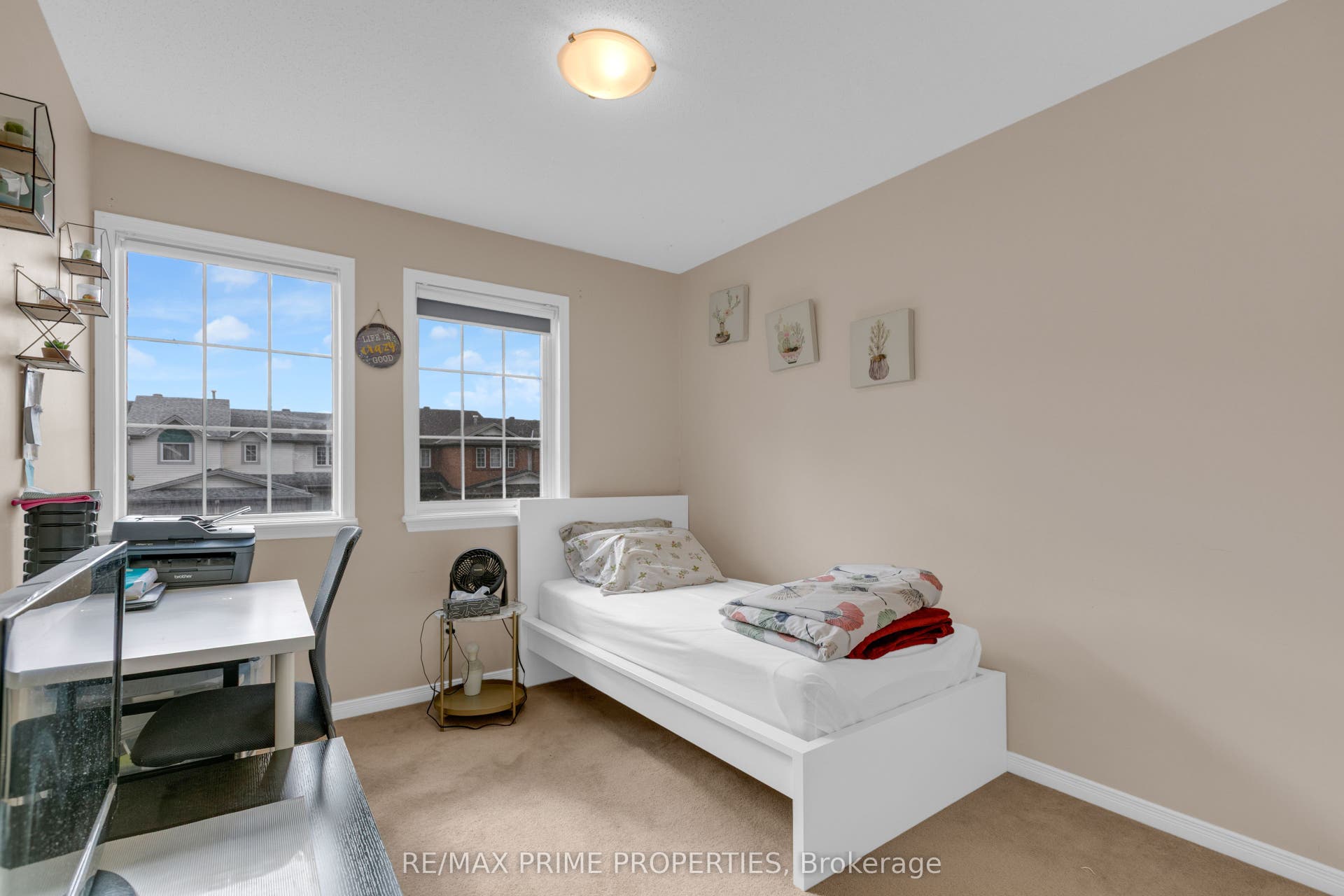 33 Inverkip Avenue, Hunt Club - South Keys And Area, Ottawa ON K1T 4B7