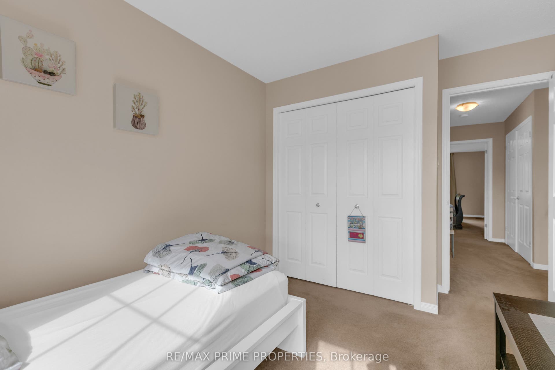 33 Inverkip Avenue, Hunt Club - South Keys And Area, Ottawa ON K1T 4B7