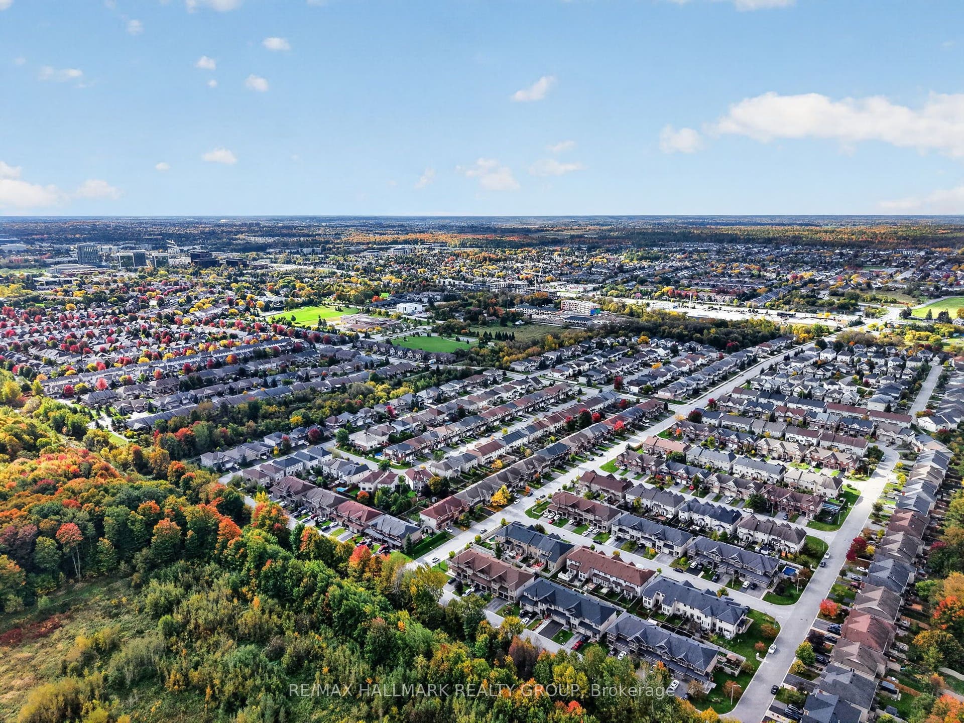 304 Celtic Ridge Crescent, Kanata, Ottawa ON K2W 0B8 Book your showing today!