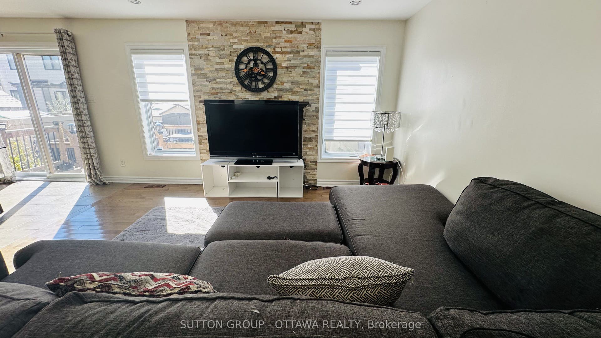 608 Clearbrook Drive, Barrhaven, Ottawa ON K2J 5S2 608 Clearbrook Drive, Barrhaven, Ottawa ON K2J 5S2