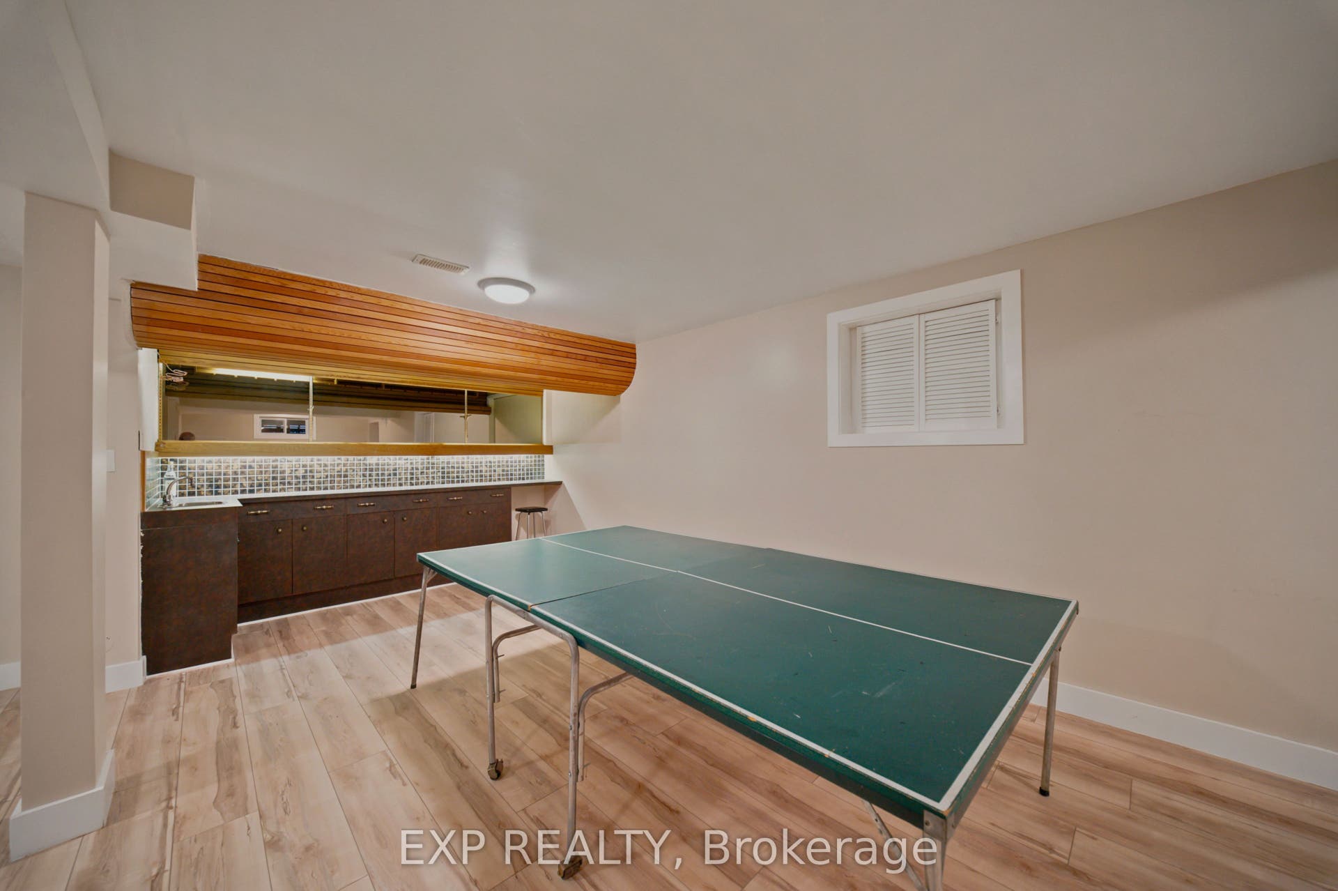 46 Avonlea Road, Tanglewood - Grenfell Glen - Pineglen, Ottawa ON K2G 0J3 46 Avonlea Road, Tanglewood - Grenfell Glen - Pineglen, Ottawa ON K2G 0J3