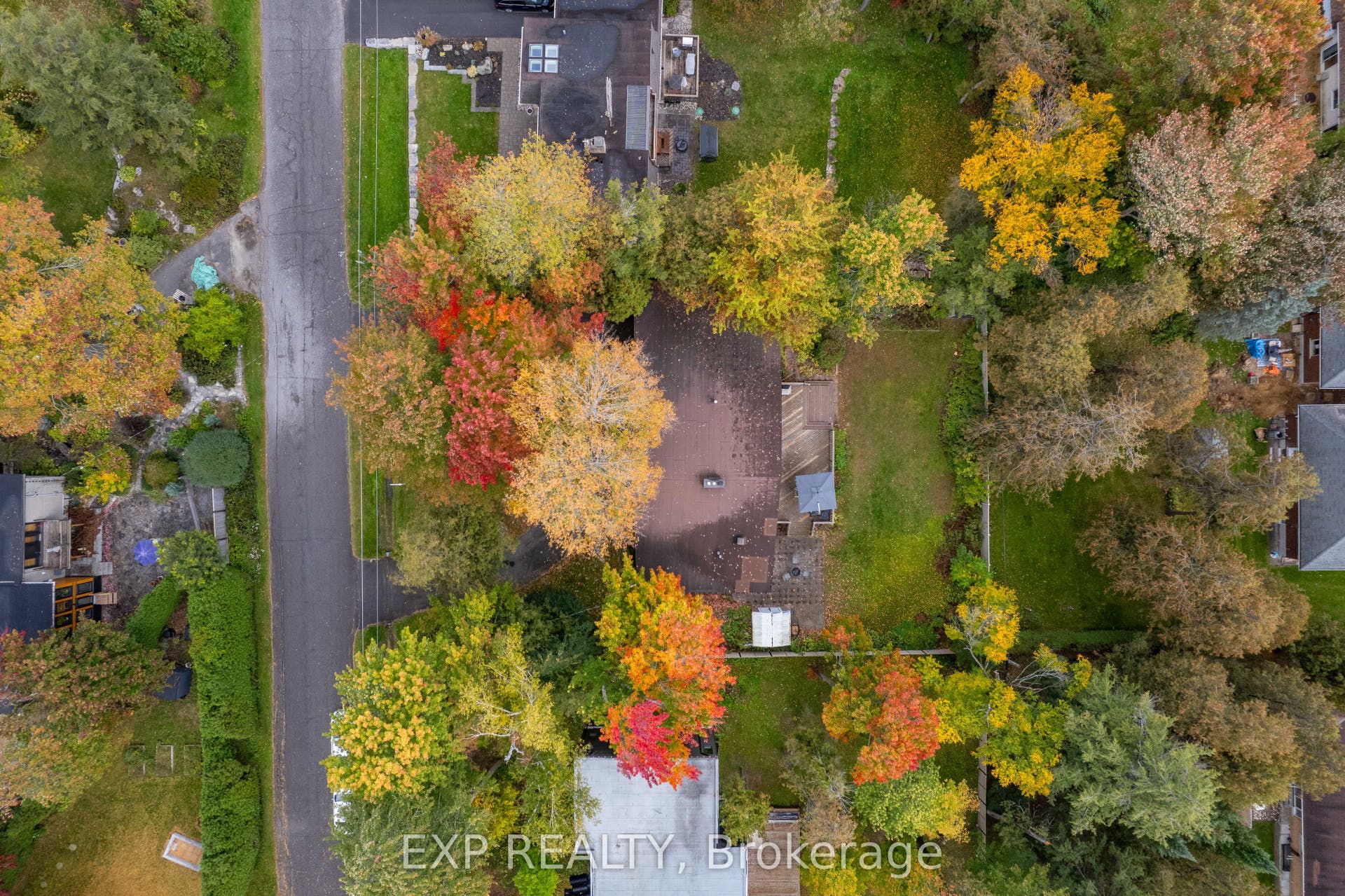46 Avonlea Road, Tanglewood - Grenfell Glen - Pineglen, Ottawa ON K2G 0J3 46 Avonlea Road, Tanglewood - Grenfell Glen - Pineglen, Ottawa ON K2G 0J3