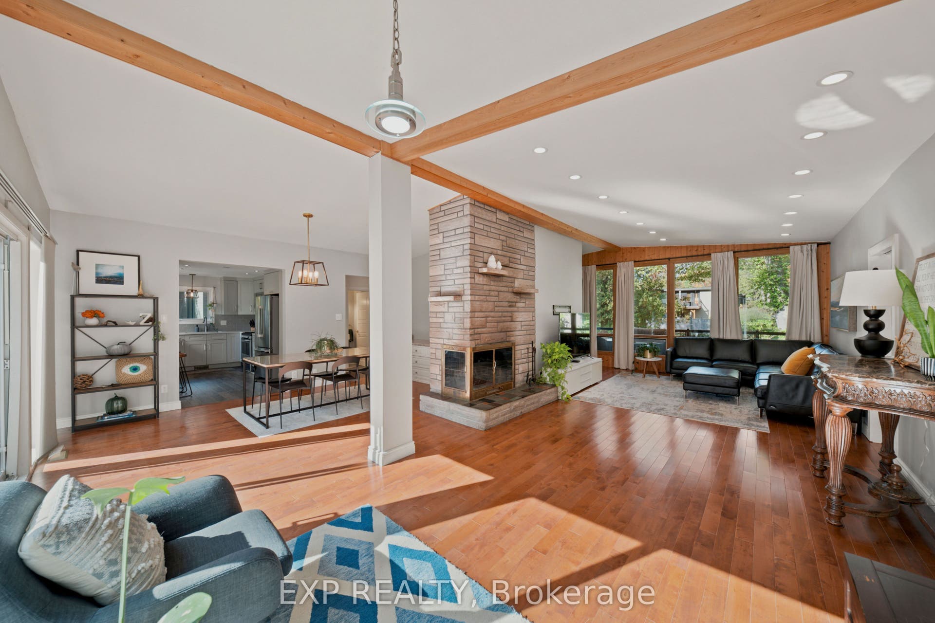 46 Avonlea Road, Tanglewood - Grenfell Glen - Pineglen, Ottawa ON K2G 0J3 46 Avonlea Road, Tanglewood - Grenfell Glen - Pineglen, Ottawa ON K2G 0J3