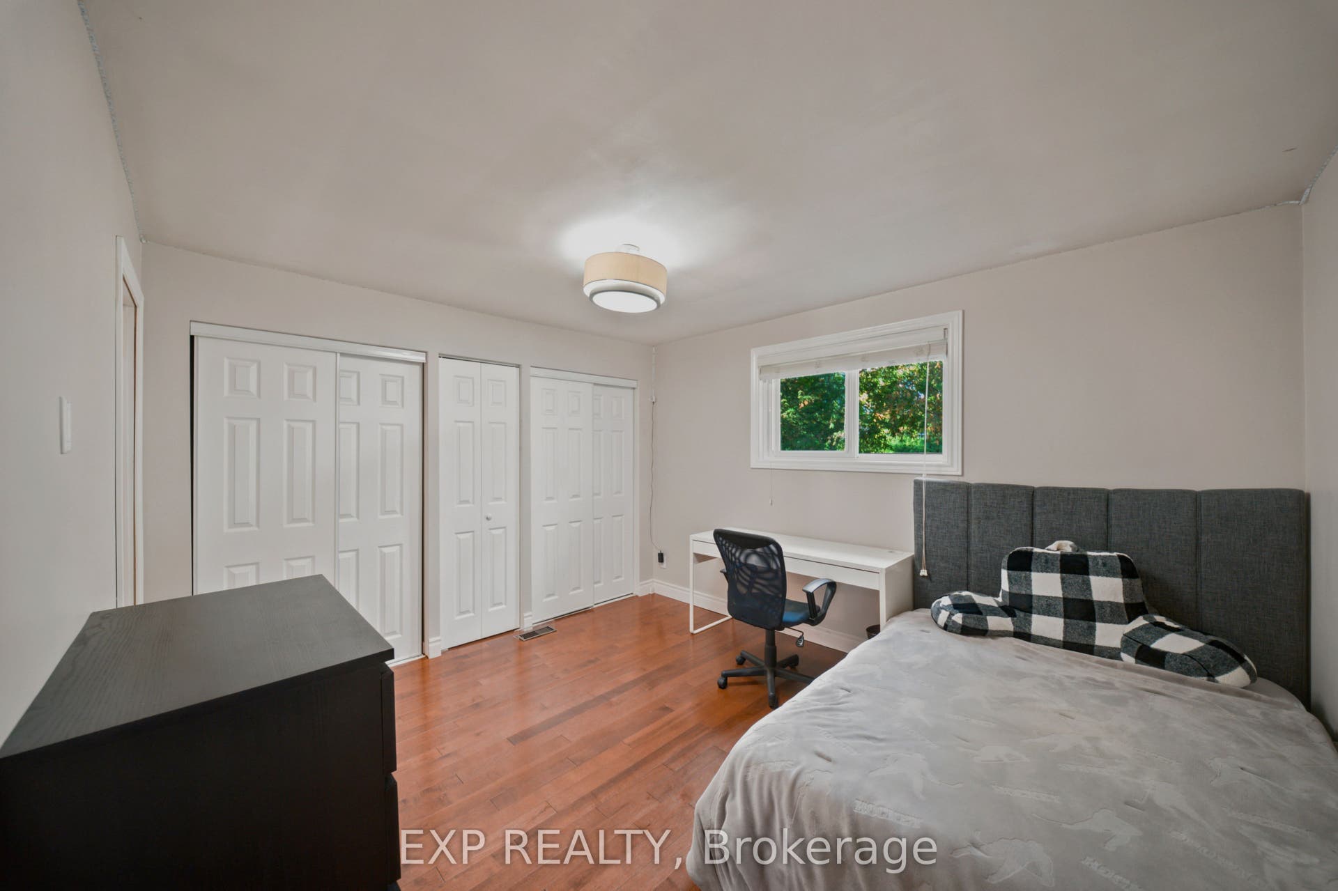 46 Avonlea Road, Tanglewood - Grenfell Glen - Pineglen, Ottawa ON K2G 0J3 46 Avonlea Road, Tanglewood - Grenfell Glen - Pineglen, Ottawa ON K2G 0J3