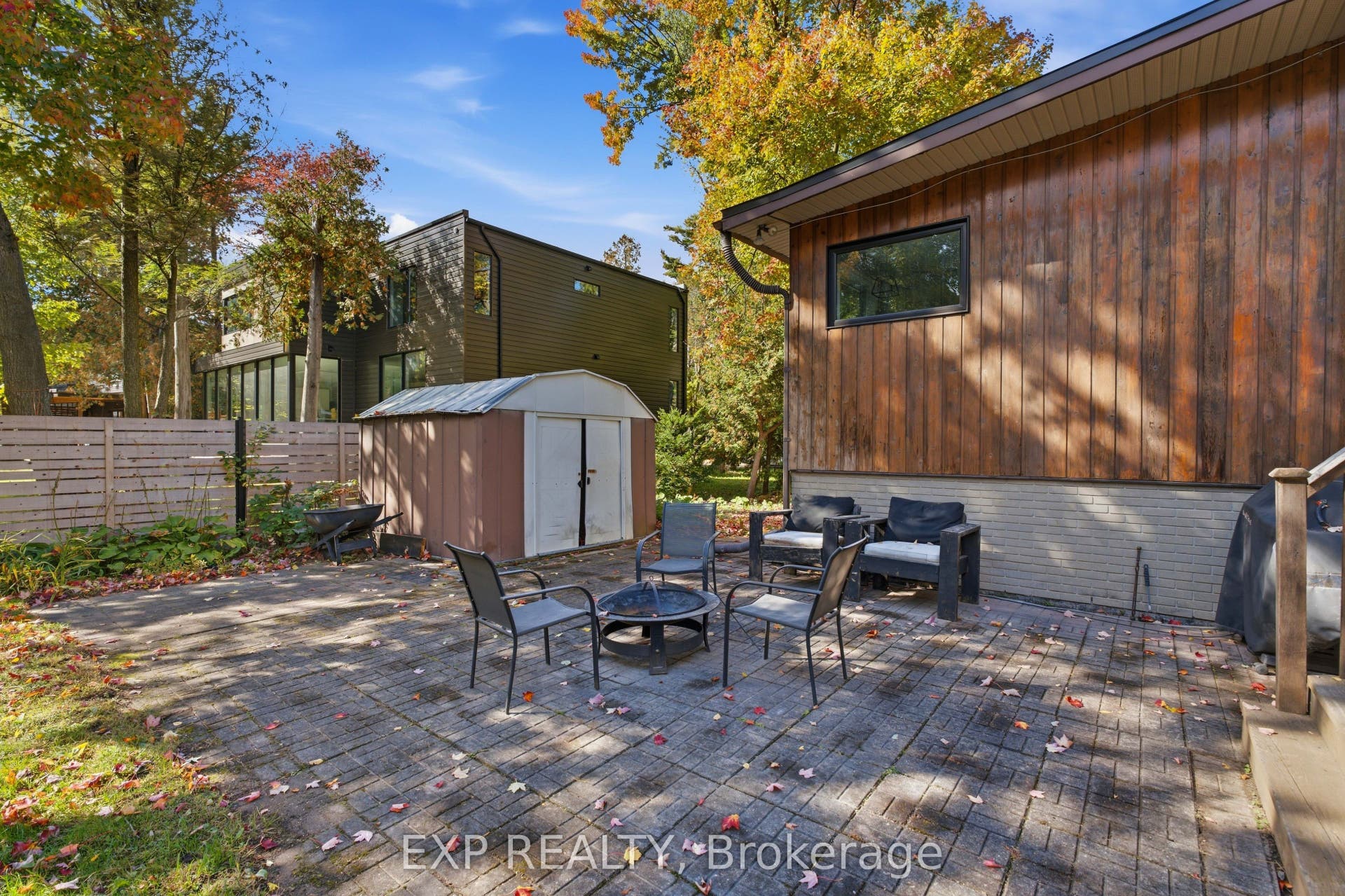 46 Avonlea Road, Tanglewood - Grenfell Glen - Pineglen, Ottawa ON K2G 0J3 46 Avonlea Road, Tanglewood - Grenfell Glen - Pineglen, Ottawa ON K2G 0J3