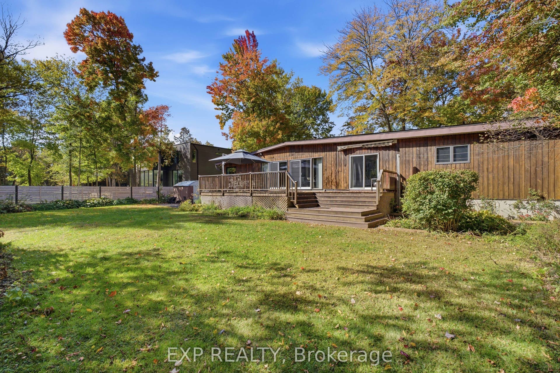 46 Avonlea Road, Tanglewood - Grenfell Glen - Pineglen, Ottawa ON K2G 0J3 46 Avonlea Road, Tanglewood - Grenfell Glen - Pineglen, Ottawa ON K2G 0J3