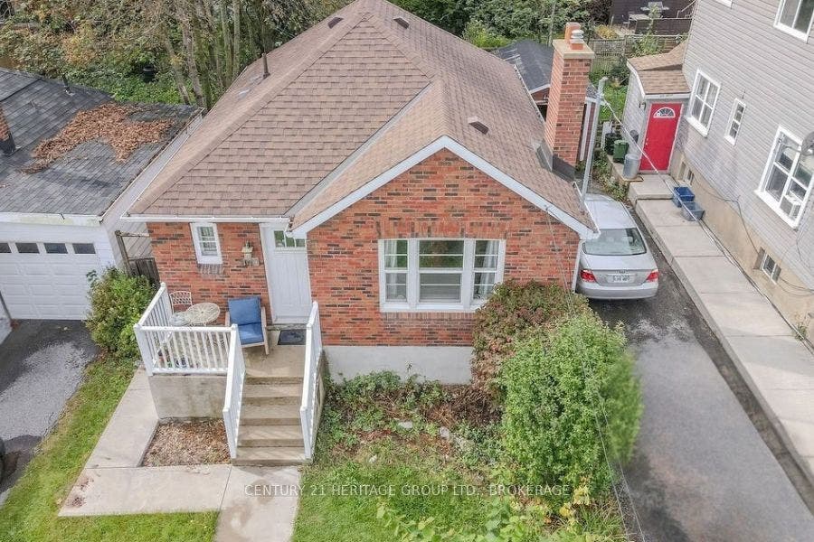 170 Napier Street, Kingston, Frontenac ON K7L 4G5 170 Napier Street, Kingston, Frontenac ON K7L 4G5