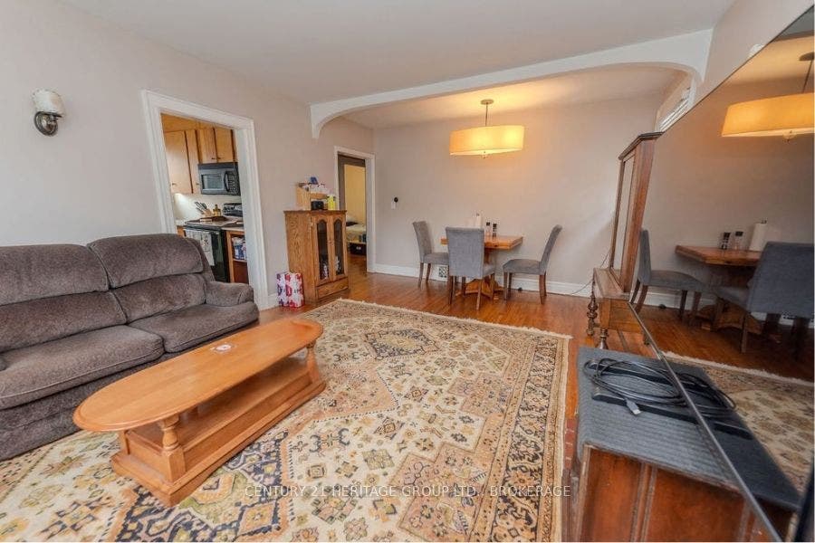 170 Napier Street, Kingston, Frontenac ON K7L 4G5 170 Napier Street, Kingston, Frontenac ON K7L 4G5
