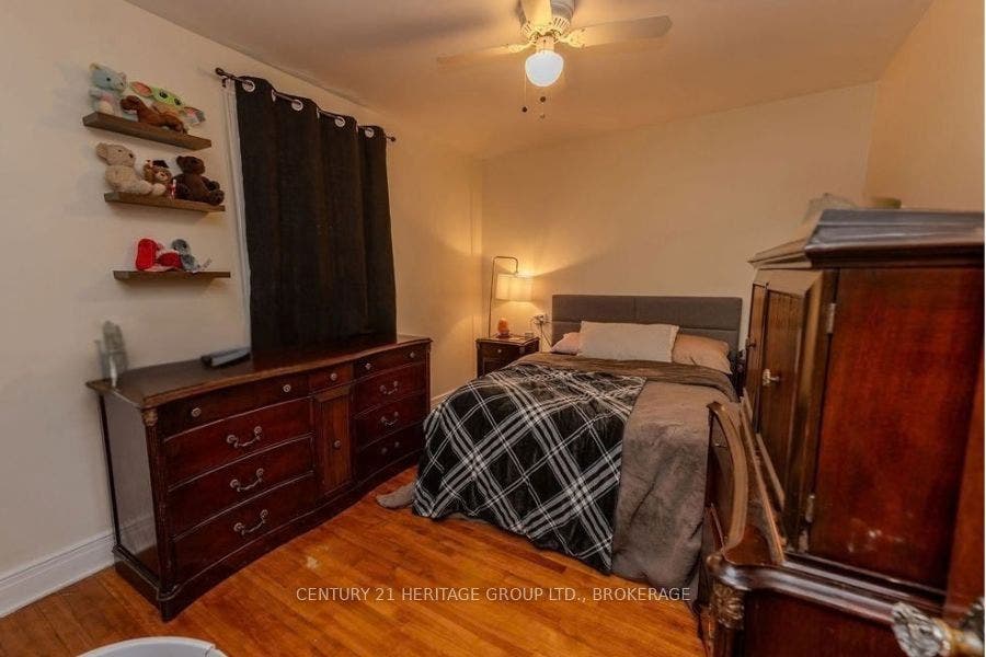 170 Napier Street, Kingston, Frontenac ON K7L 4G5 170 Napier Street, Kingston, Frontenac ON K7L 4G5