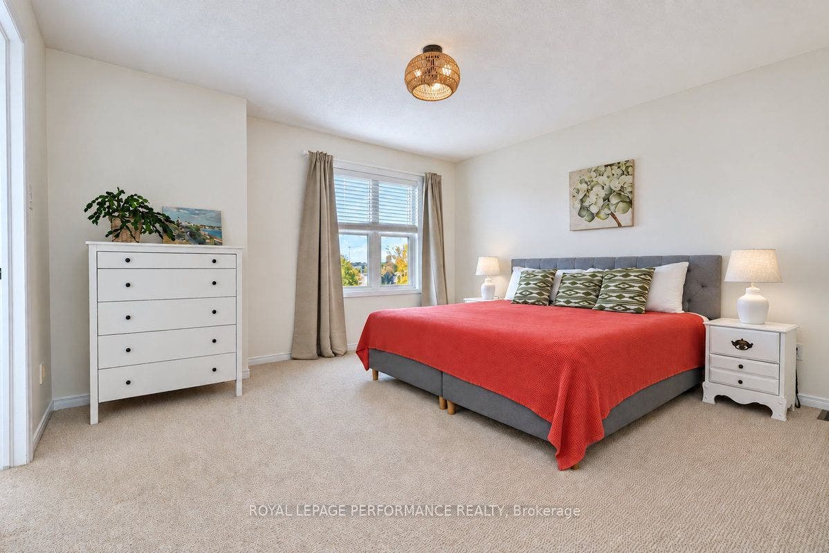 141 Arcola Private, Overbrook - Castleheights And Area, Ottawa ON K1K 4W9