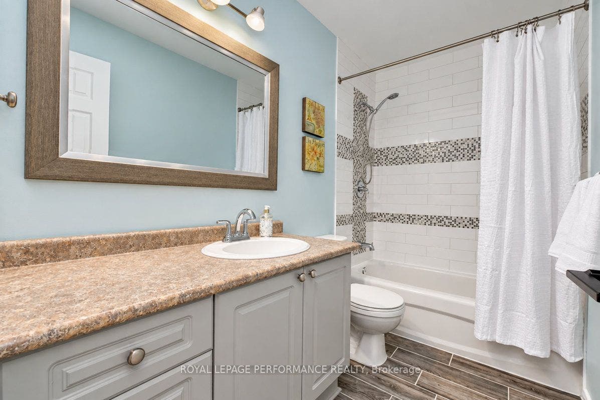 141 Arcola Private, Overbrook - Castleheights And Area, Ottawa ON K1K 4W9