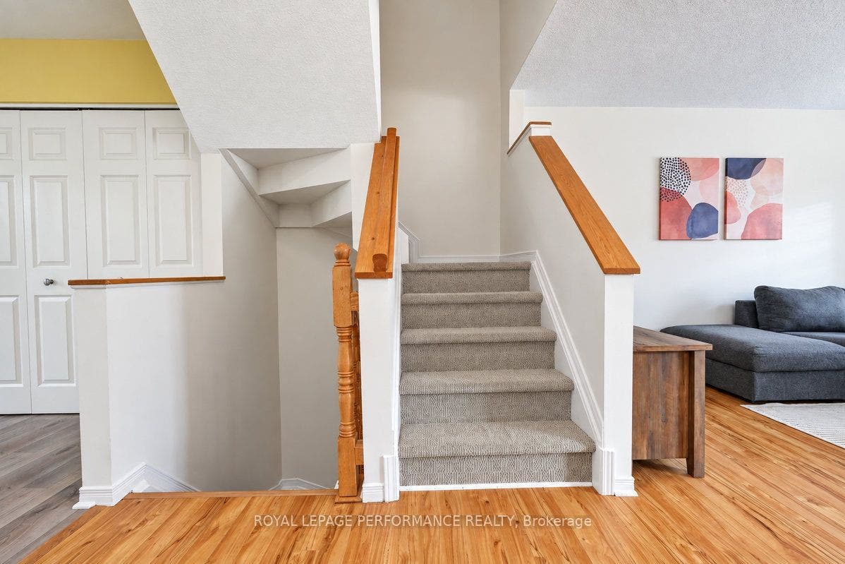 141 Arcola Private, Overbrook - Castleheights And Area, Ottawa ON K1K 4W9