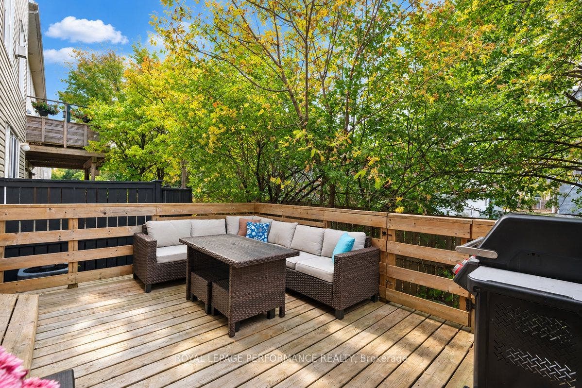 141 Arcola Private, Overbrook - Castleheights And Area, Ottawa ON K1K 4W9