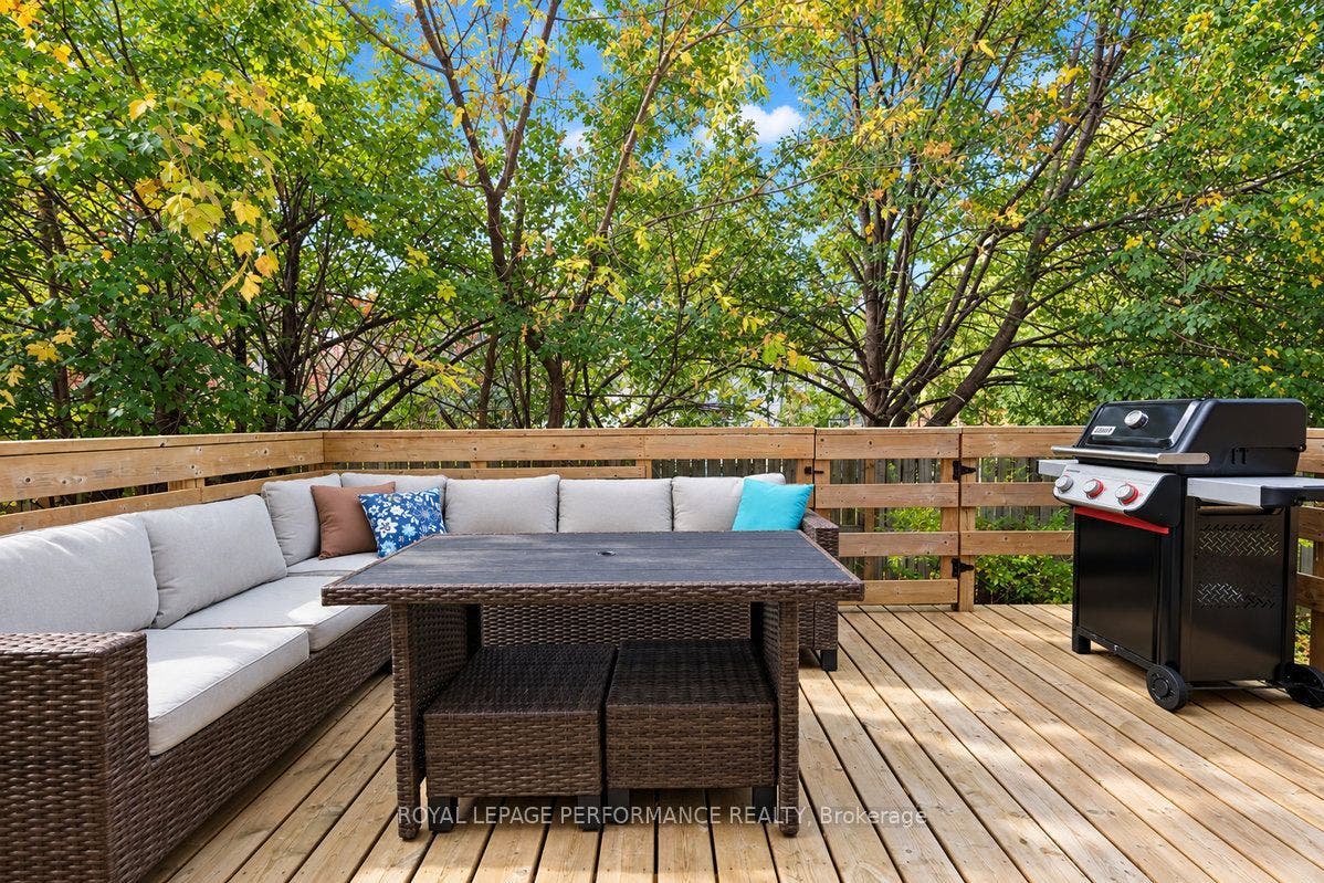 141 Arcola Private, Overbrook - Castleheights And Area, Ottawa ON K1K 4W9