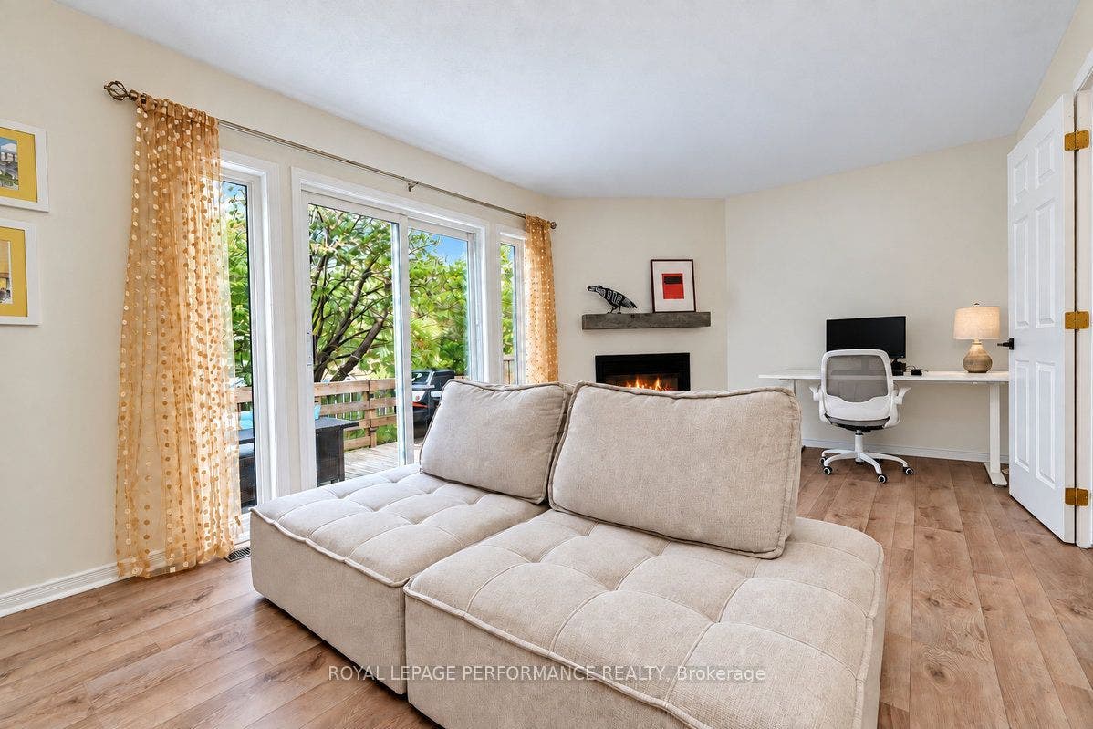 141 Arcola Private, Overbrook - Castleheights And Area, Ottawa ON K1K 4W9