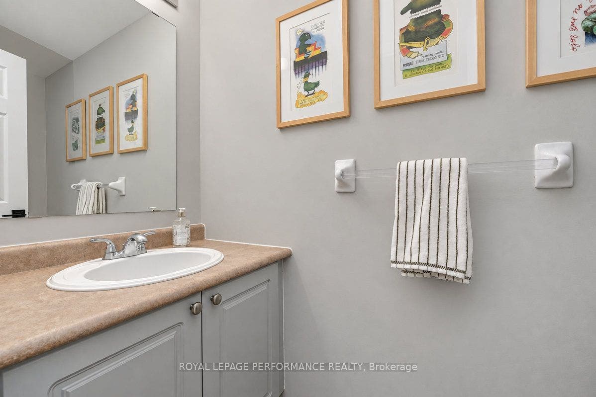 141 Arcola Private, Overbrook - Castleheights And Area, Ottawa ON K1K 4W9