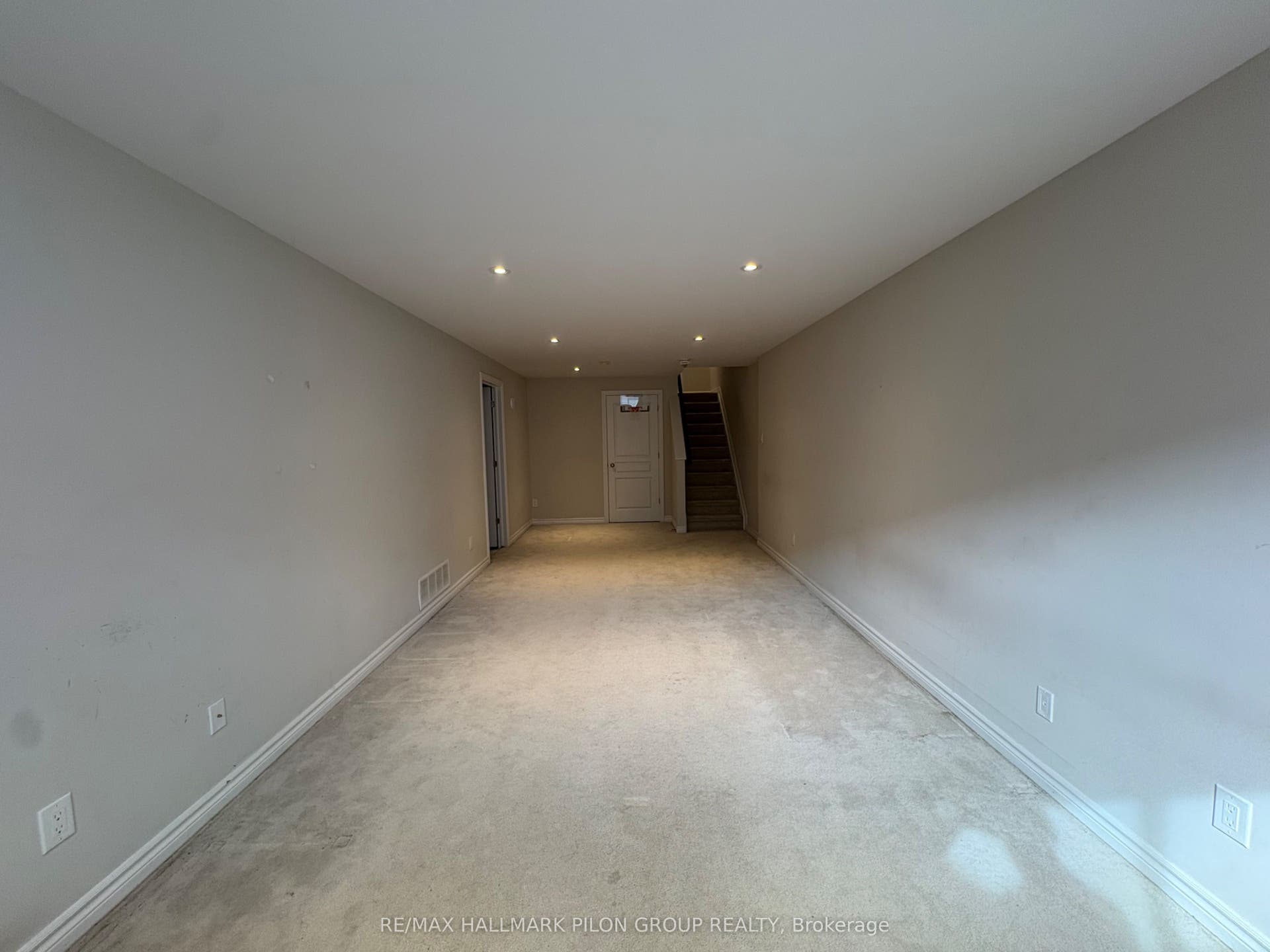 324 Rainrock Crescent, Orleans - Convent Glen And Area, Ottawa ON K1W 0J7 324 Rainrock Crescent, Orleans - Convent Glen And Area, Ottawa ON K1W 0J7