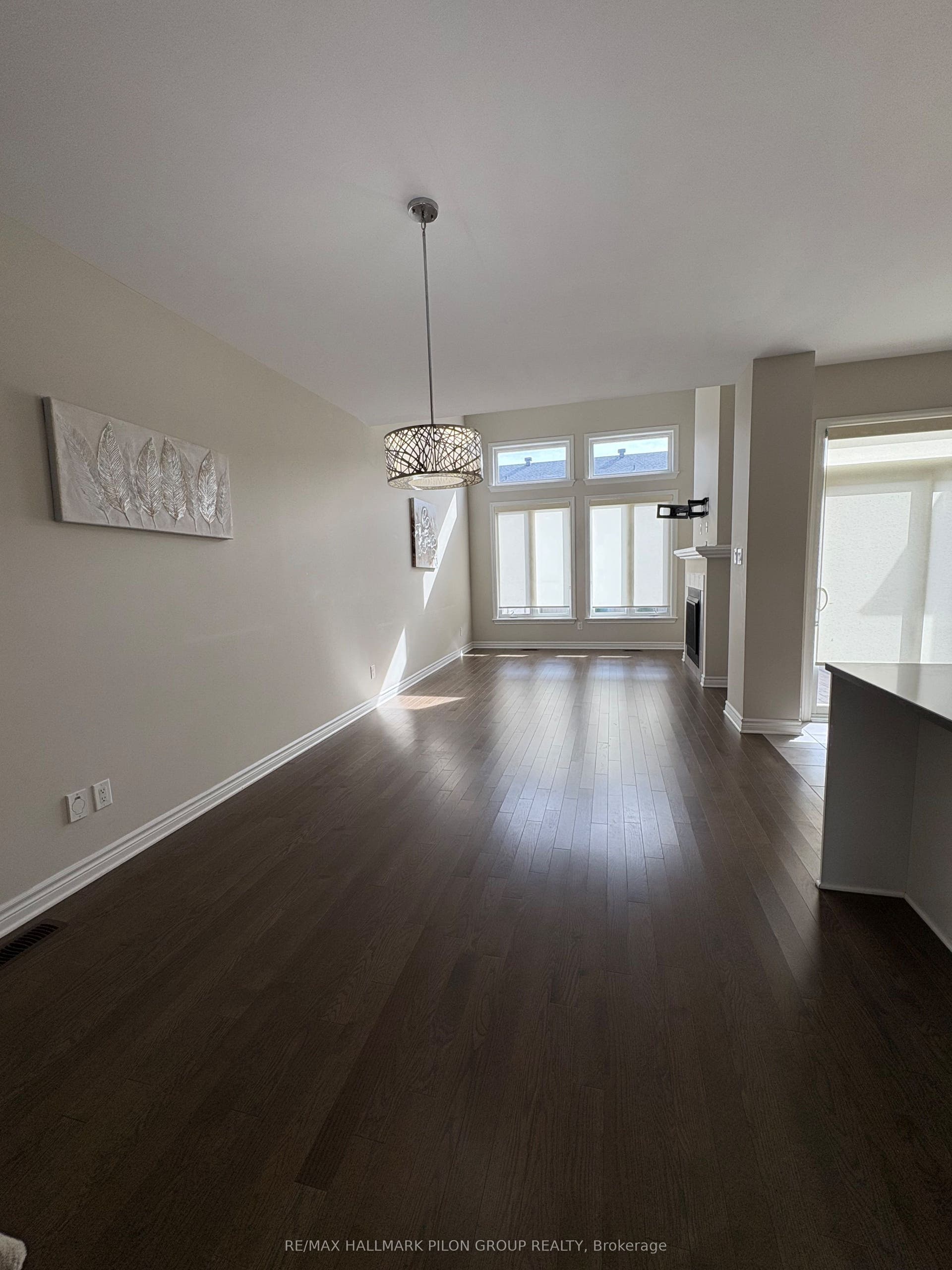 324 Rainrock Crescent, Orleans - Convent Glen And Area, Ottawa ON K1W 0J7 324 Rainrock Crescent, Orleans - Convent Glen And Area, Ottawa ON K1W 0J7