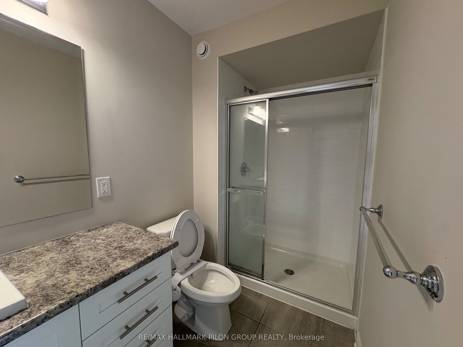 324 Rainrock Crescent, Orleans - Convent Glen And Area, Ottawa ON K1W 0J7 324 Rainrock Crescent, Orleans - Convent Glen And Area, Ottawa ON K1W 0J7