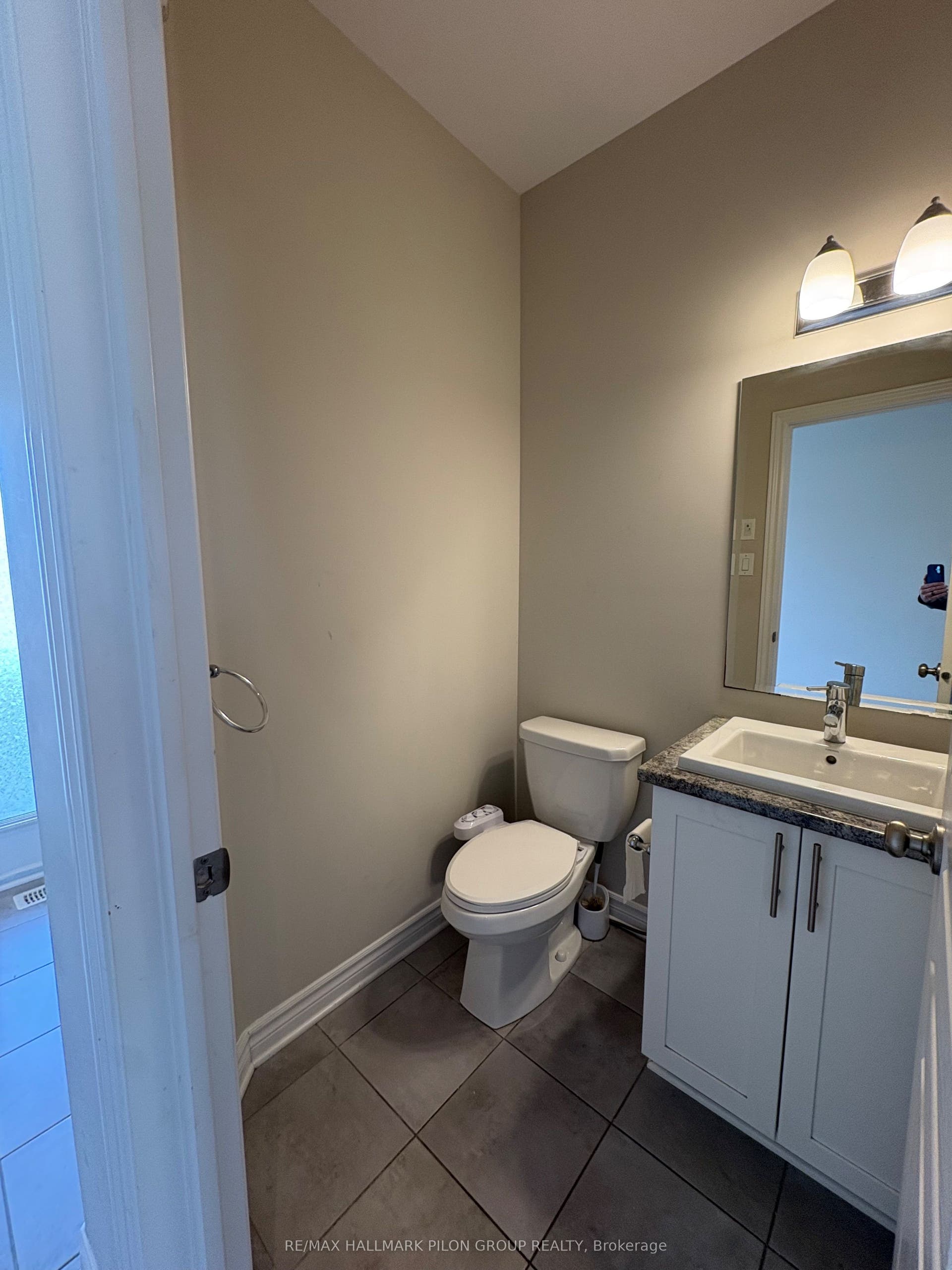 324 Rainrock Crescent, Orleans - Convent Glen And Area, Ottawa ON K1W 0J7 324 Rainrock Crescent, Orleans - Convent Glen And Area, Ottawa ON K1W 0J7