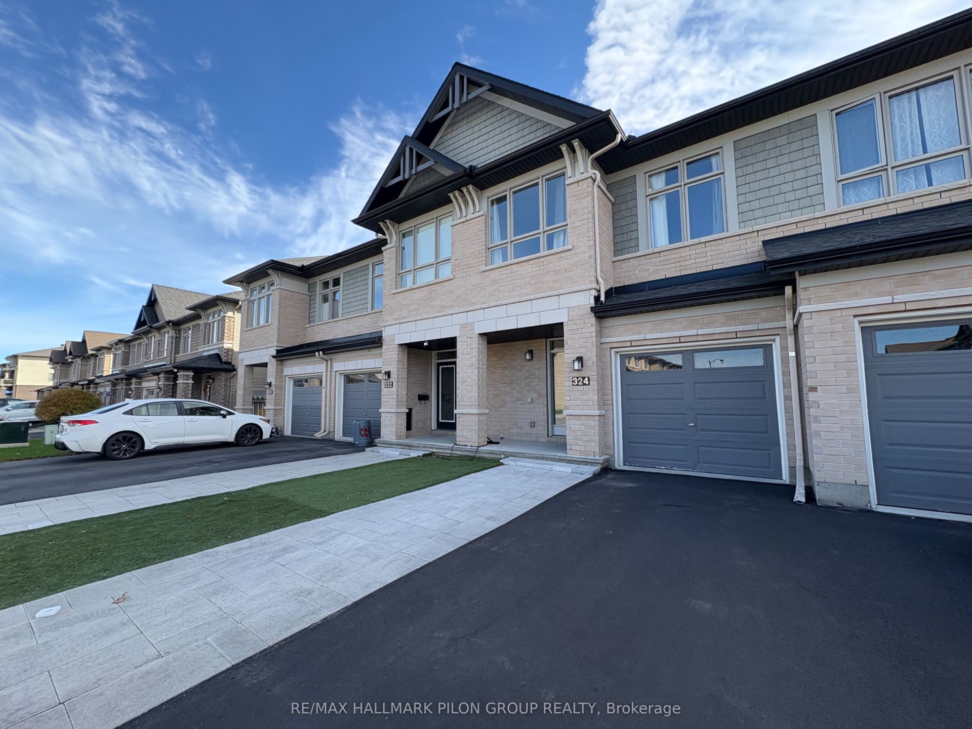 324 Rainrock Crescent, Orleans - Convent Glen And Area, Ottawa ON K1W 0J7 324 Rainrock Crescent, Orleans - Convent Glen And Area, Ottawa ON K1W 0J7