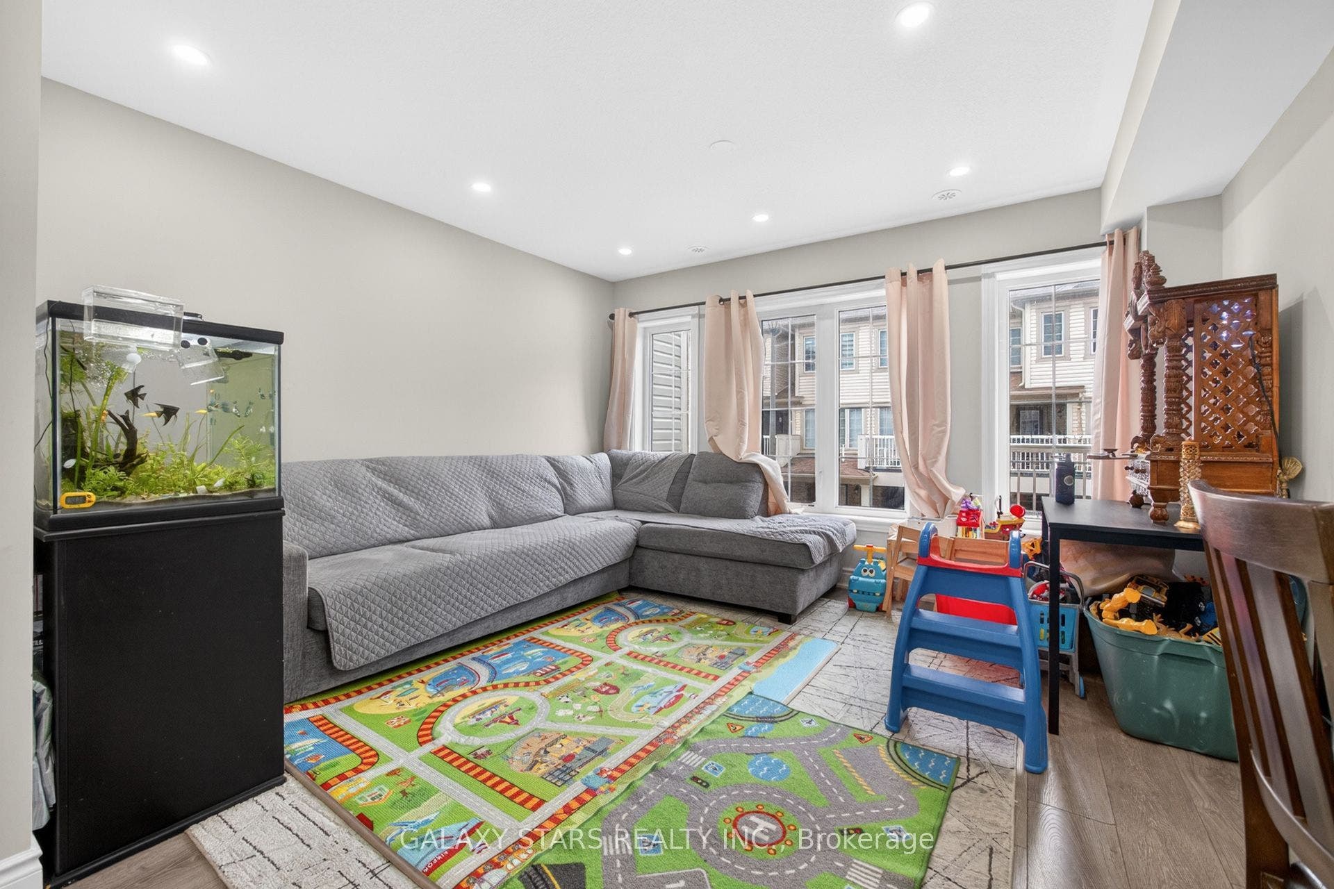 420 Linden Drive, #30, Cambridge, Waterloo ON N3H 0C6 420 Linden Drive, #30, Cambridge, Waterloo ON N3H 0C6