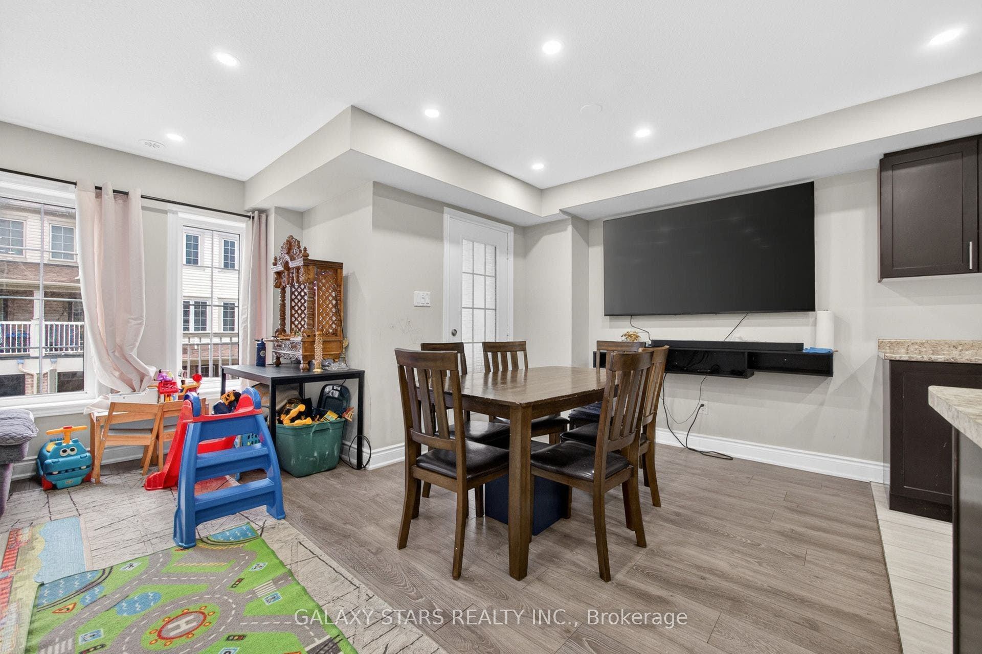 420 Linden Drive, #30, Cambridge, Waterloo ON N3H 0C6 420 Linden Drive, #30, Cambridge, Waterloo ON N3H 0C6