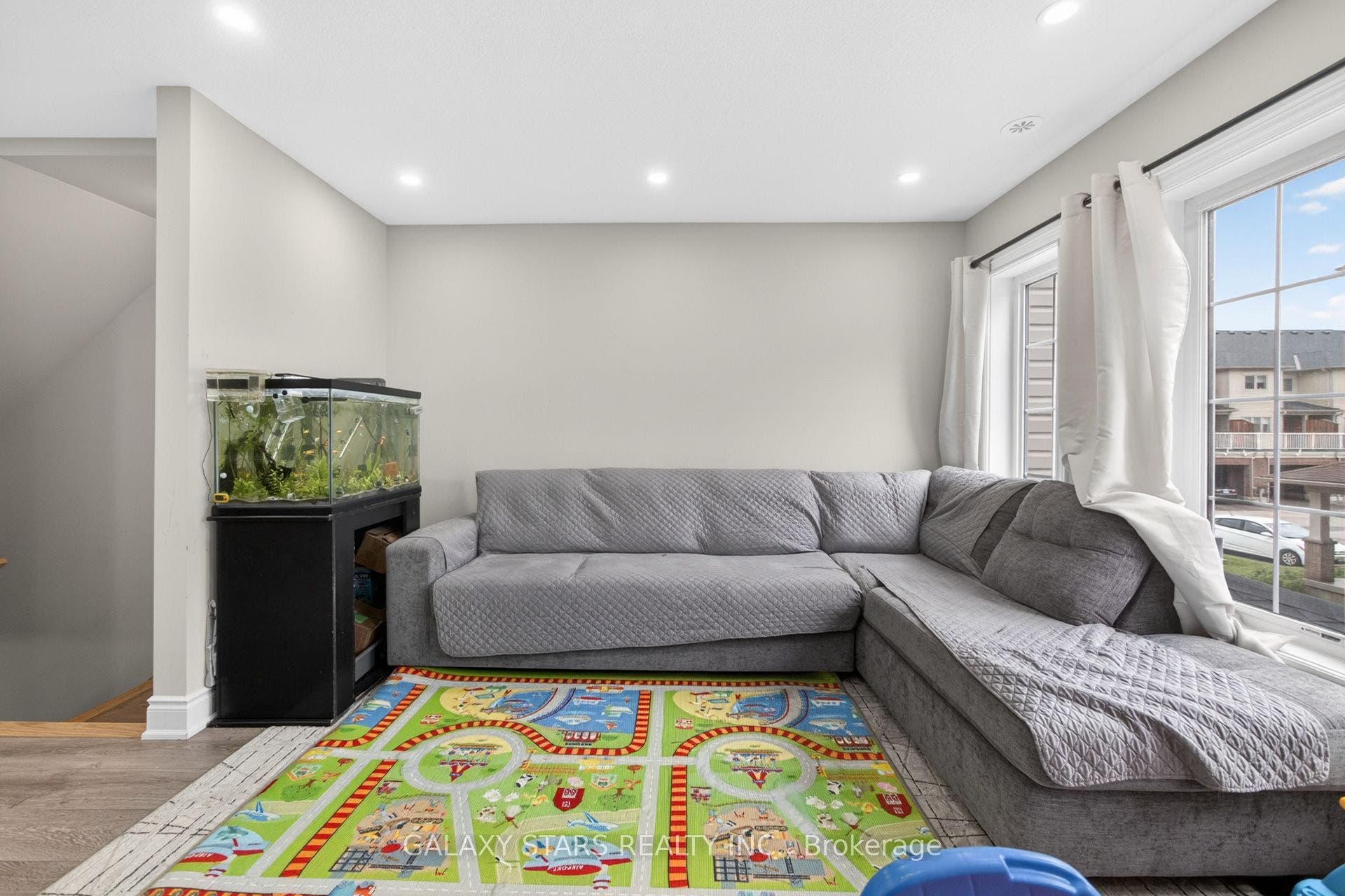 420 Linden Drive, #30, Cambridge, Waterloo ON N3H 0C6 420 Linden Drive, #30, Cambridge, Waterloo ON N3H 0C6