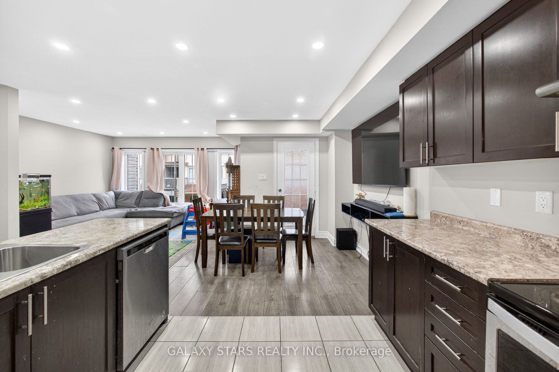 420 Linden Drive, #30, Cambridge, Waterloo ON N3H 0C6 420 Linden Drive, #30, Cambridge, Waterloo ON N3H 0C6