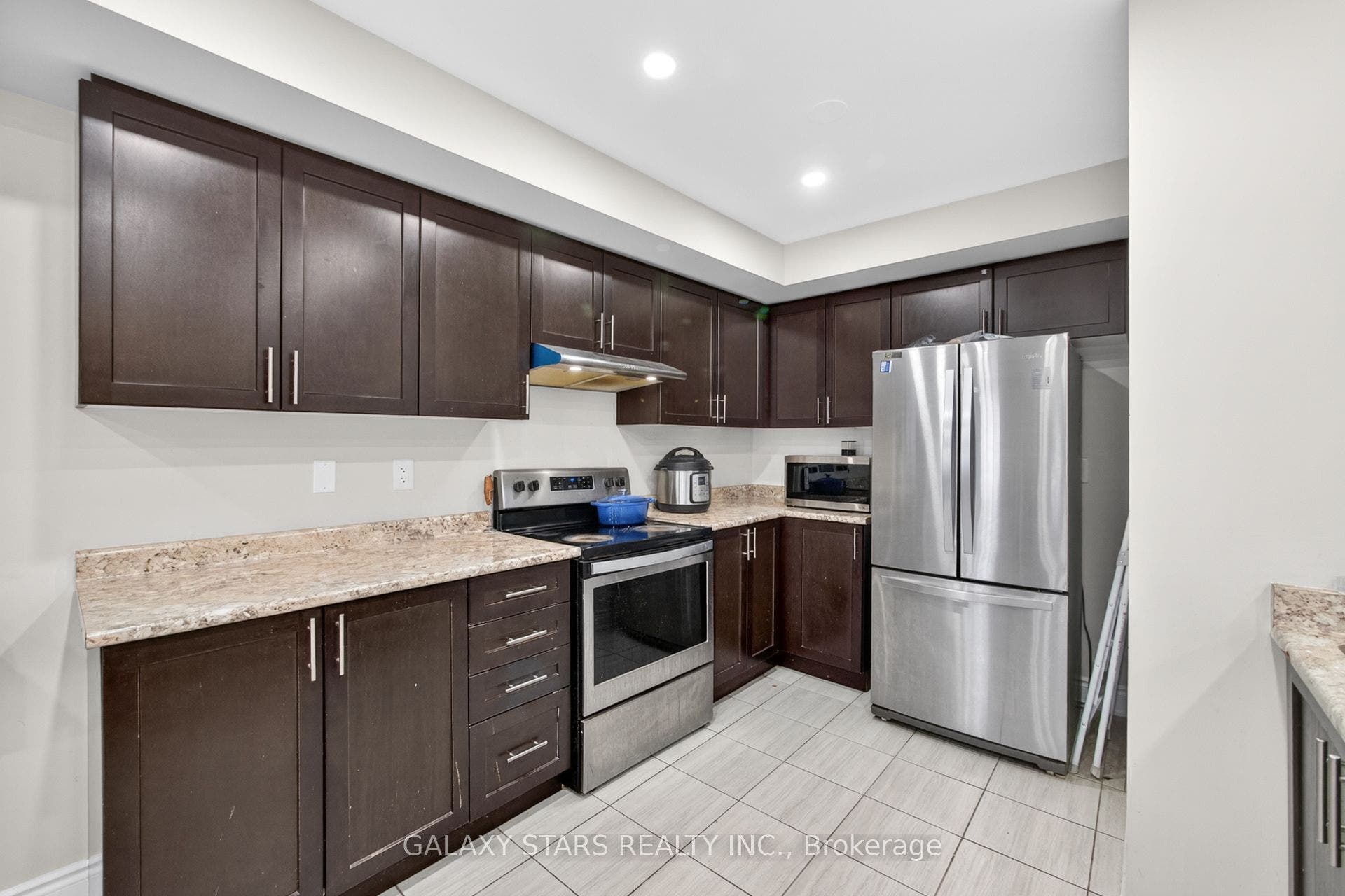 420 Linden Drive, #30, Cambridge, Waterloo ON N3H 0C6 420 Linden Drive, #30, Cambridge, Waterloo ON N3H 0C6