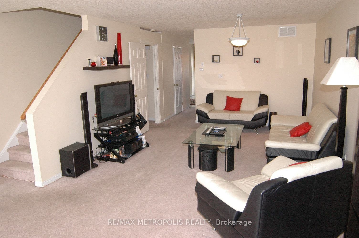 619 Wild Ginger Avenue, #C17, Waterloo, Waterloo, Waterloo ON N2V 2X1 619 Wild Ginger Avenue, #C17, Waterloo, Waterloo, Waterloo ON N2V 2X1