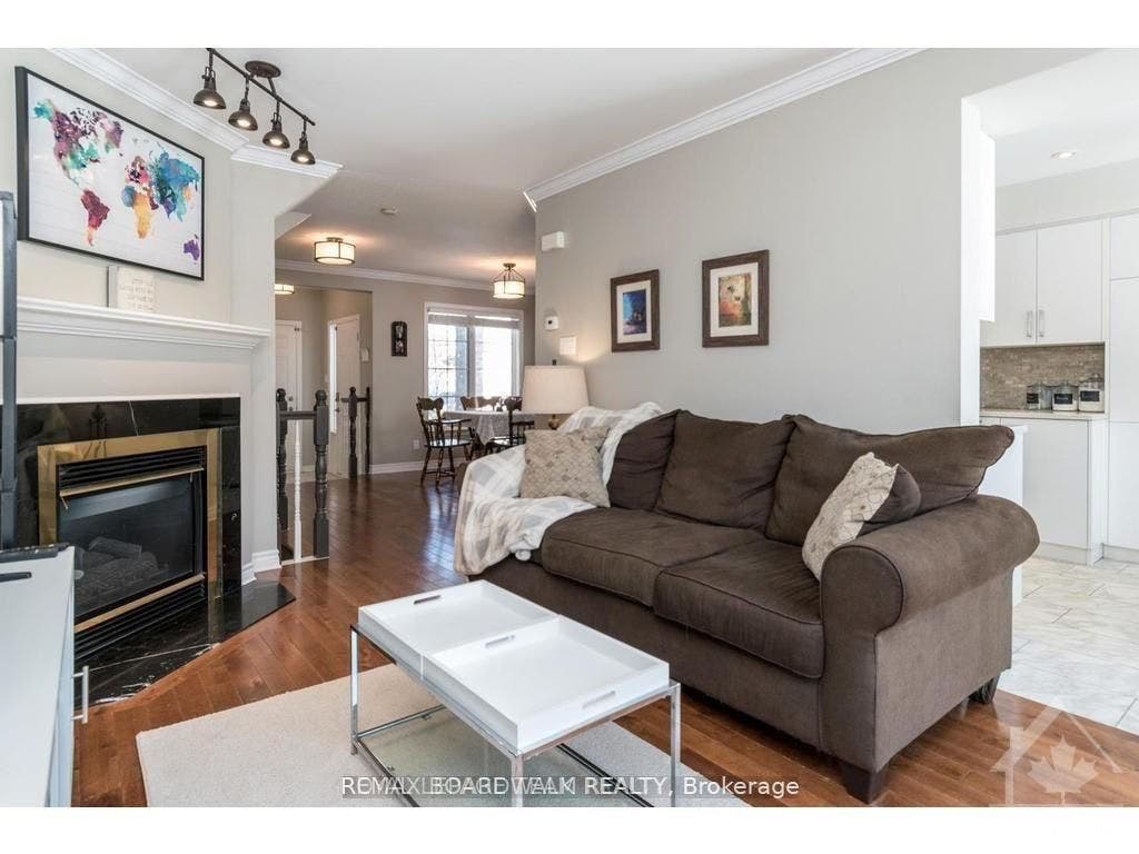 4291 Owl Valley Drive, Blossom Park - Airport And Area, Ottawa ON K1V 1L8