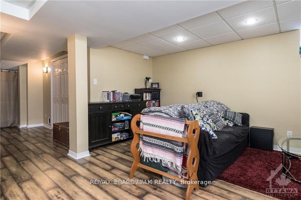 4291 Owl Valley Drive, Blossom Park - Airport And Area, Ottawa ON K1V 1L8