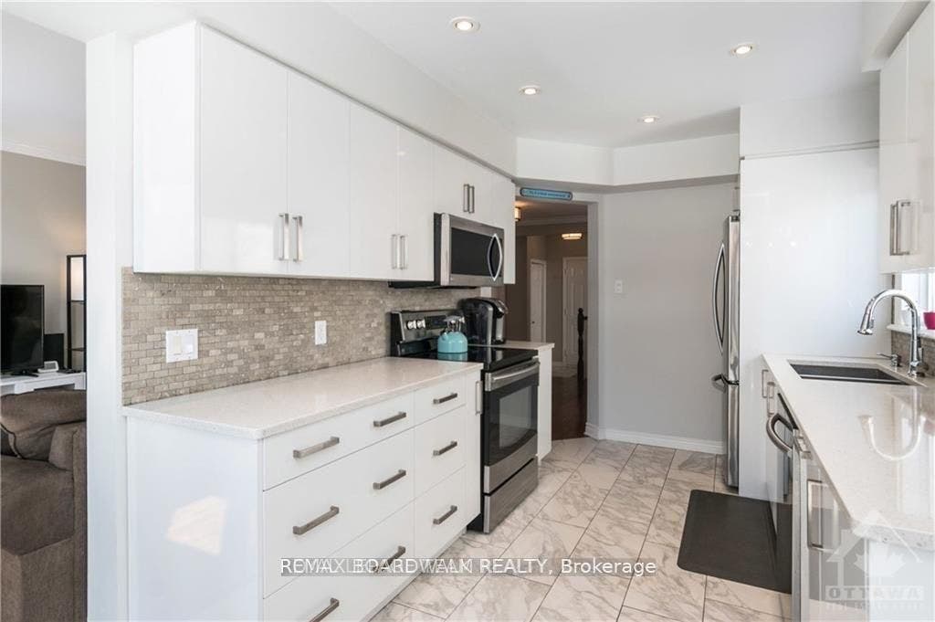 4291 Owl Valley Drive, Blossom Park - Airport And Area, Ottawa ON K1V 1L8