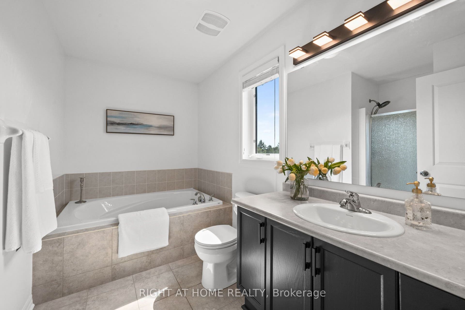 525 PEERLESS Street, Barrhaven, Ottawa ON K2J 6A5 525 PEERLESS Street, Barrhaven, Ottawa ON K2J 6A5