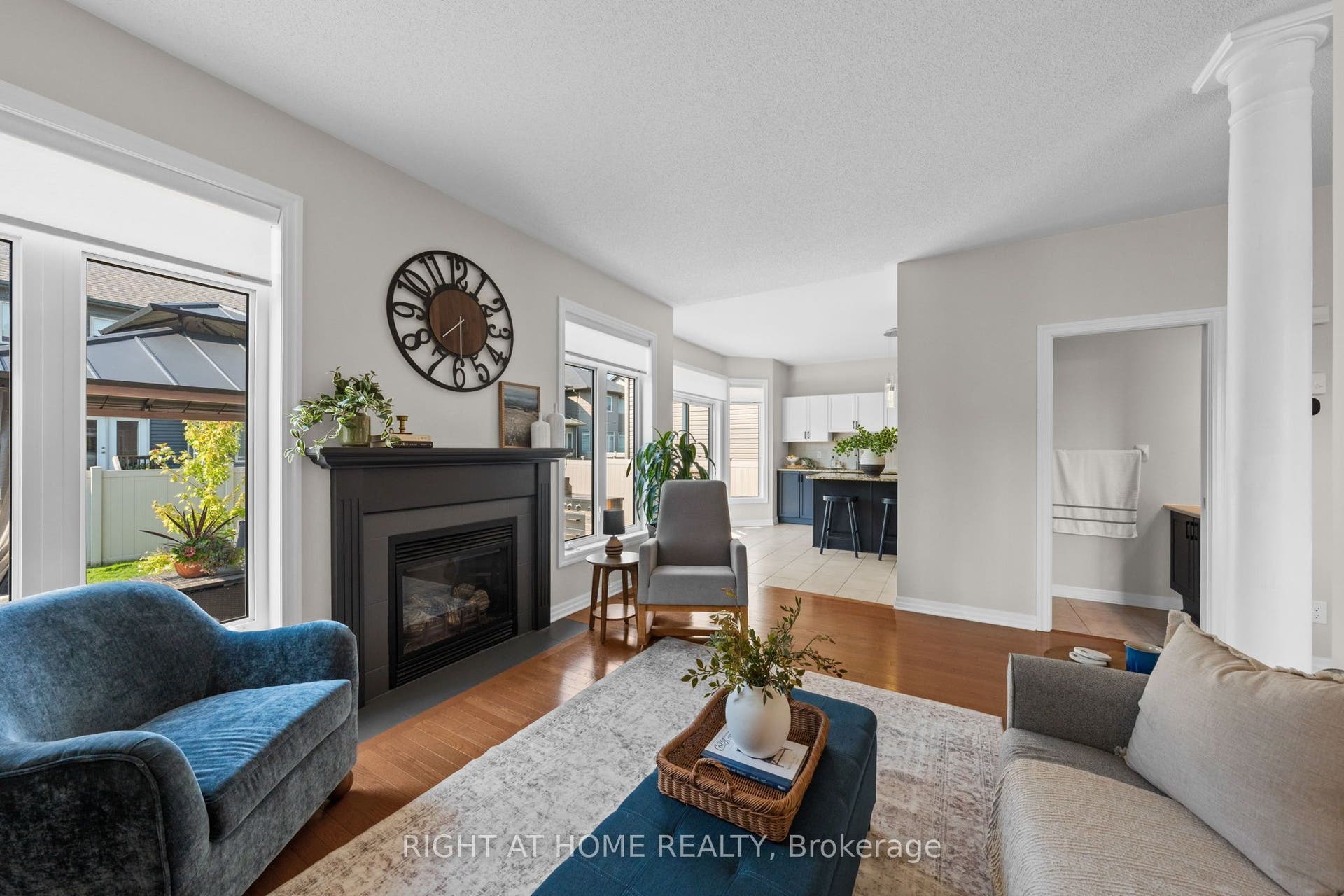 525 PEERLESS Street, Barrhaven, Ottawa ON K2J 6A5 525 PEERLESS Street, Barrhaven, Ottawa ON K2J 6A5