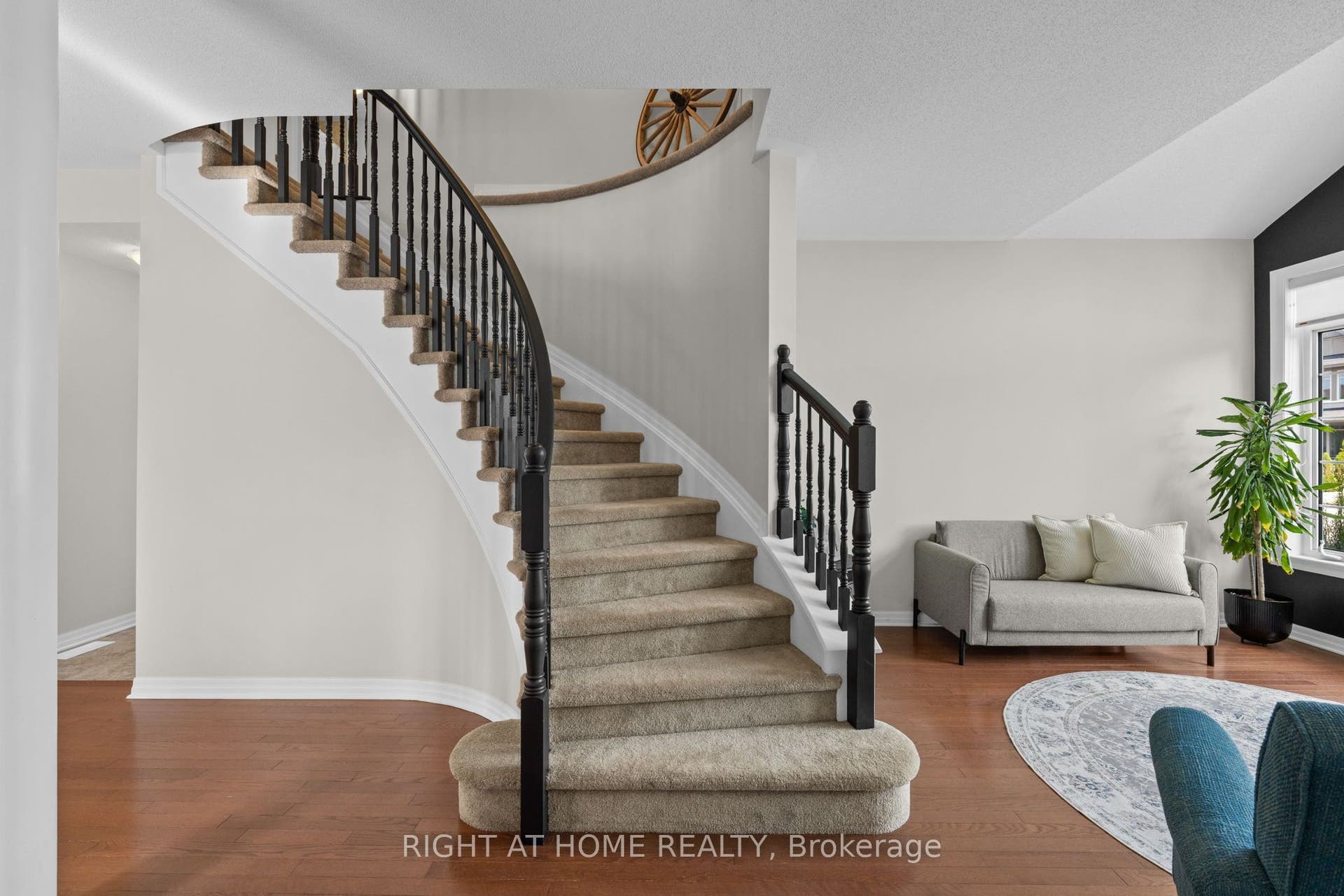 525 PEERLESS Street, Barrhaven, Ottawa ON K2J 6A5 525 PEERLESS Street, Barrhaven, Ottawa ON K2J 6A5