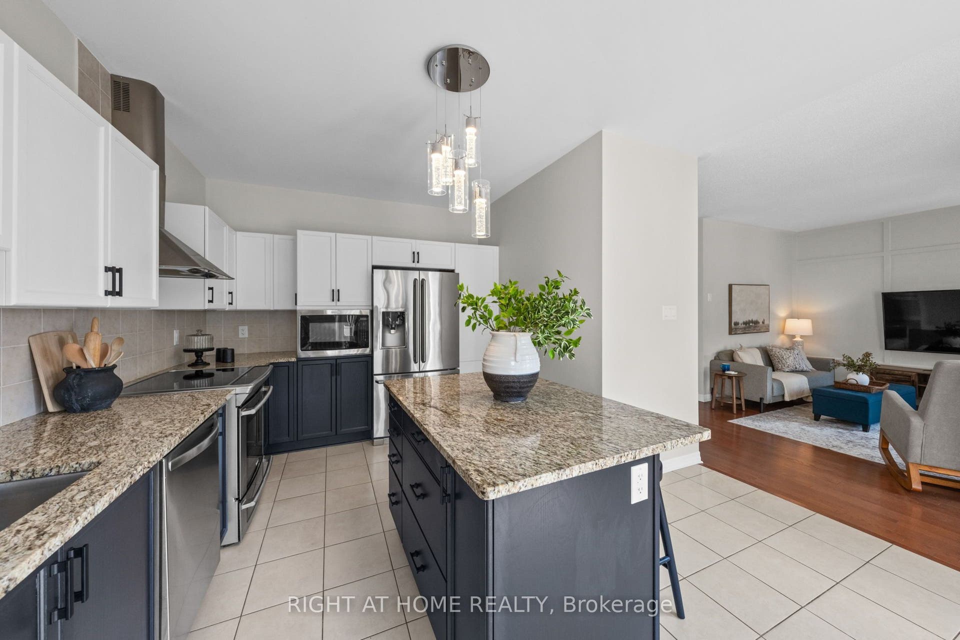 525 PEERLESS Street, Barrhaven, Ottawa ON K2J 6A5 525 PEERLESS Street, Barrhaven, Ottawa ON K2J 6A5